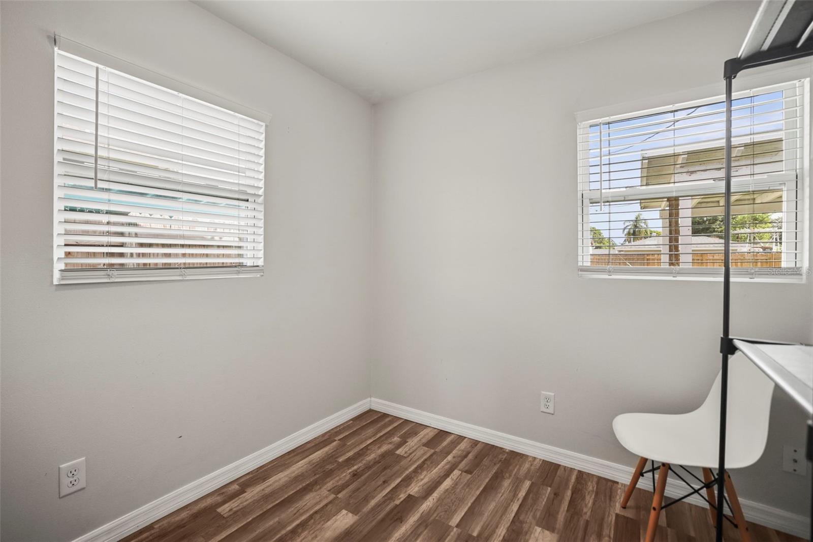 Image 13 of 29 For 2601 16th Avenue N