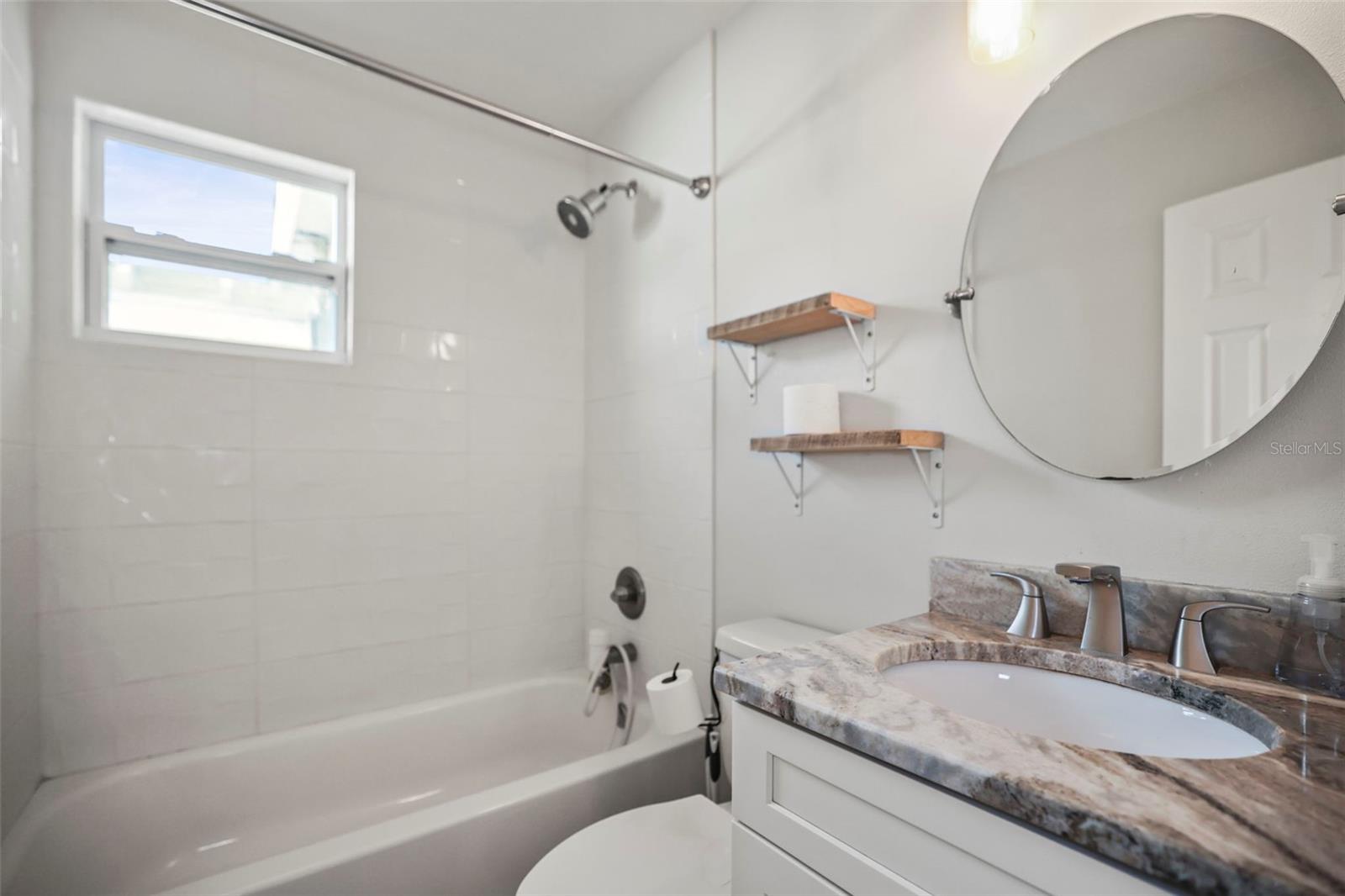 Image 16 of 29 For 2601 16th Avenue N