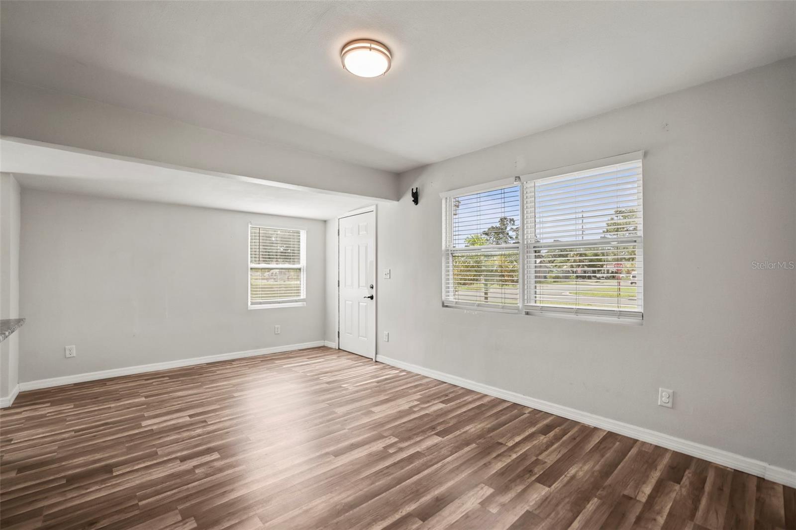 Image 6 of 29 For 2601 16th Avenue N