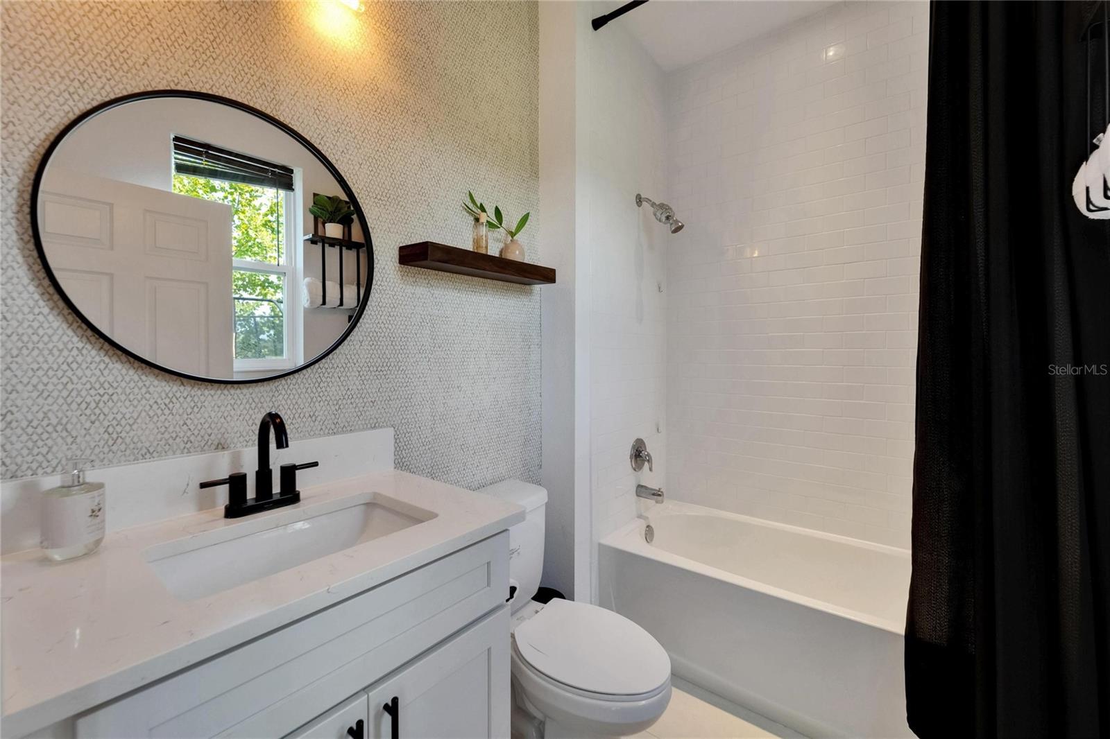 Listing photo id 28 for 7307 Gulf Cypress Avenue