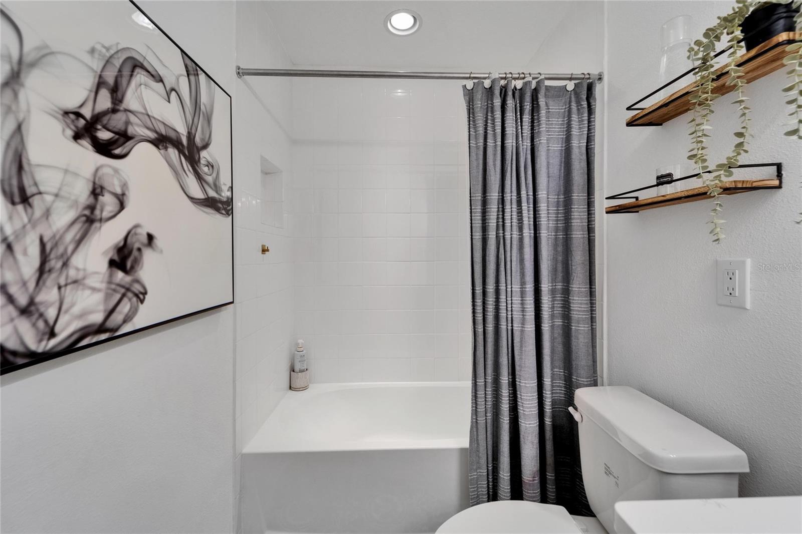 Listing photo id 58 for 7307 Gulf Cypress Avenue