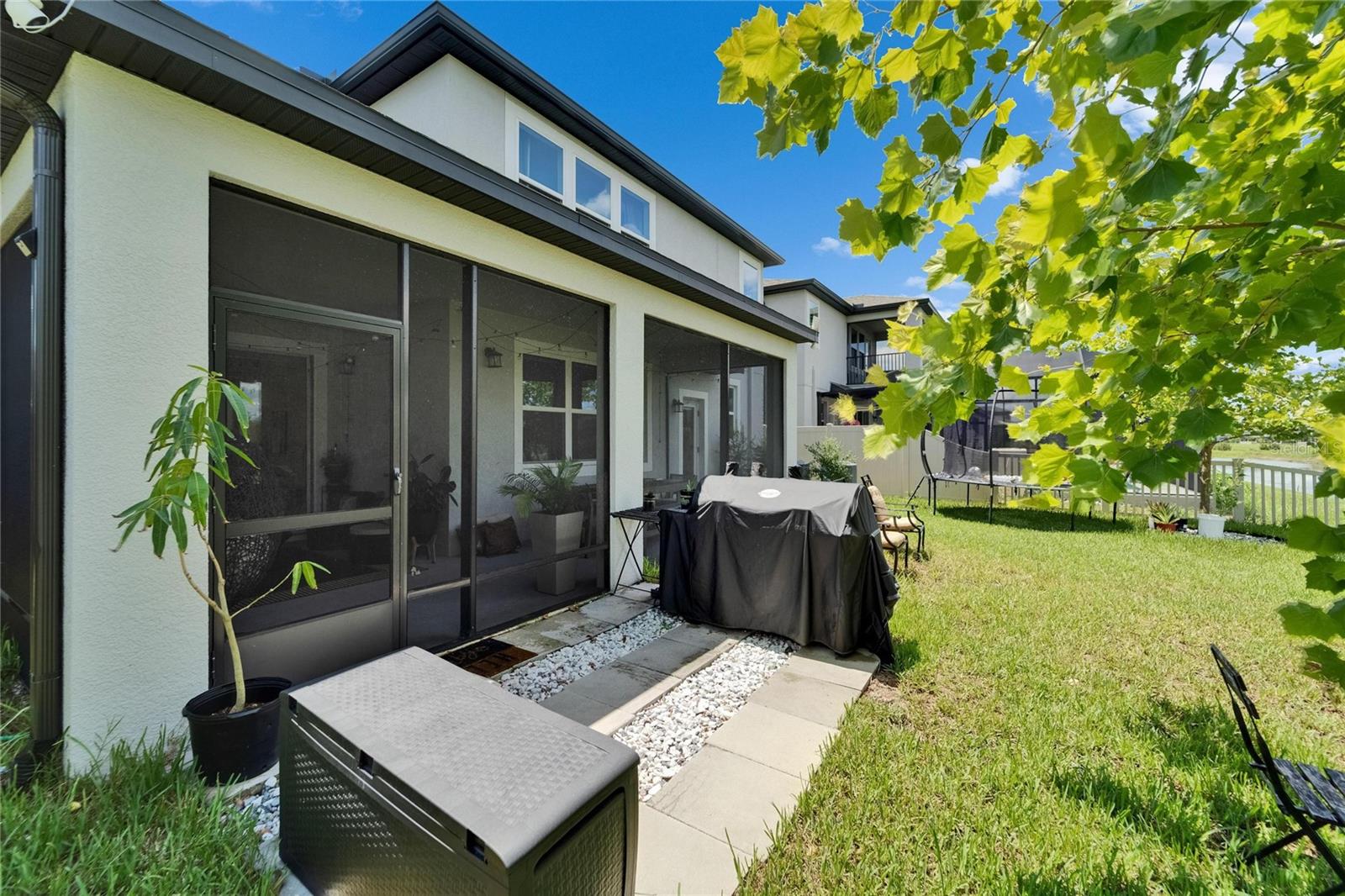 Listing photo id 71 for 7307 Gulf Cypress Avenue