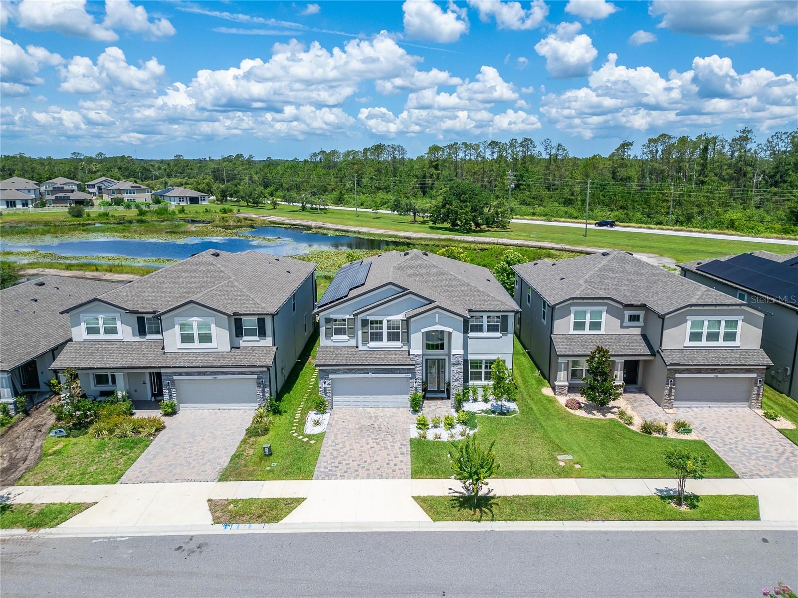 Listing photo id 81 for 7307 Gulf Cypress Avenue
