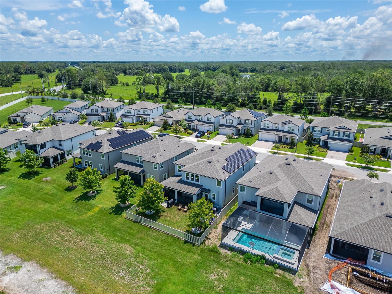 Listing photo id 84 for 7307 Gulf Cypress Avenue