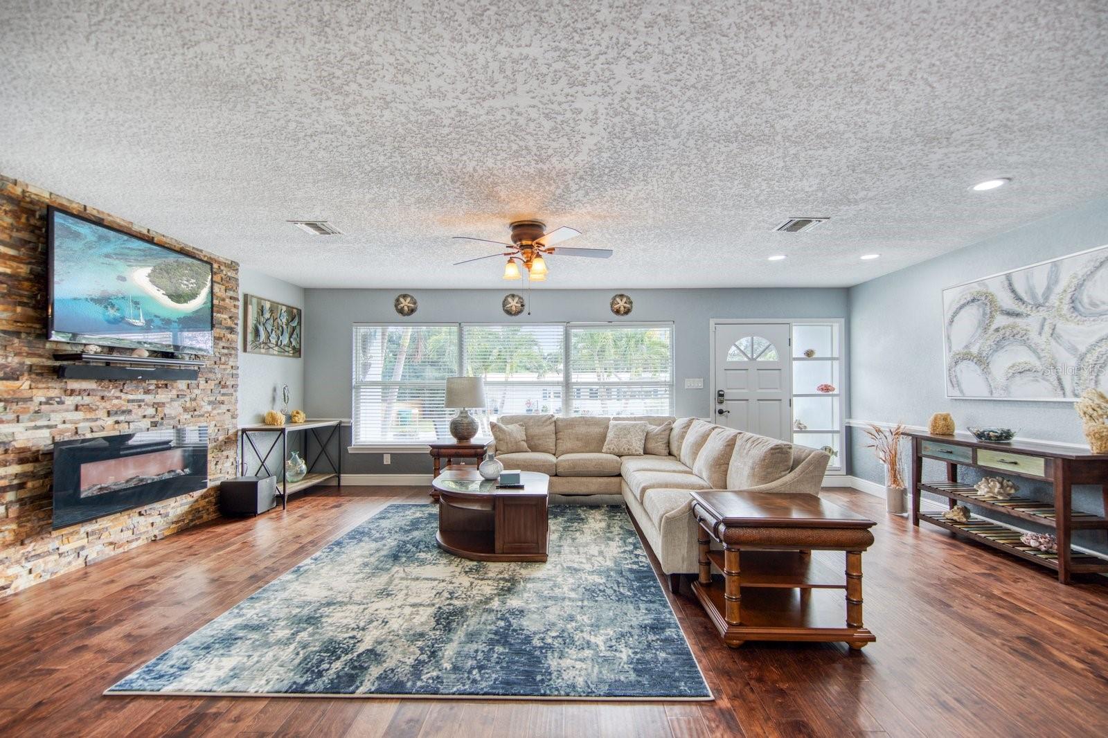 Image 7 of 26 For 3173 Fountainhead Drive