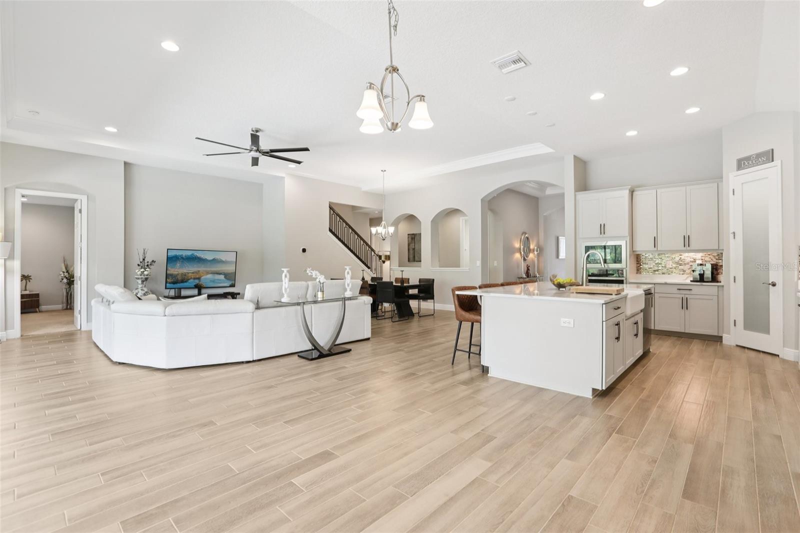 Image 11 of 42 For 5426 Wayfarer Avenue
