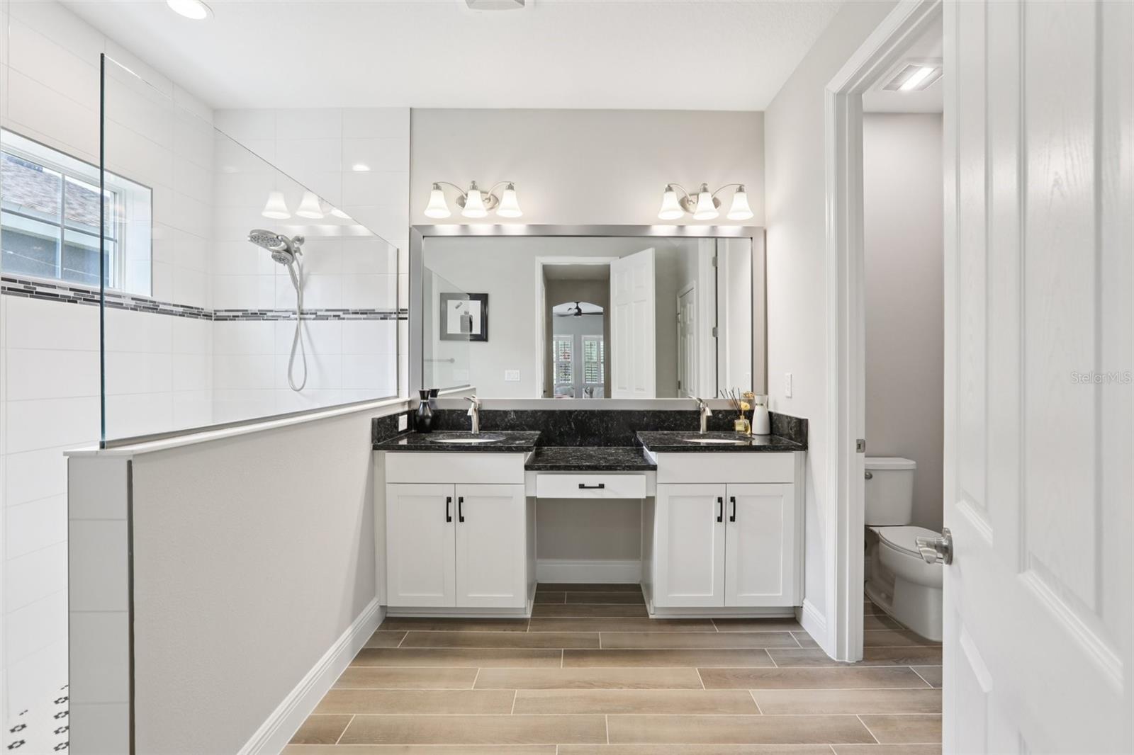 Image 18 of 42 For 5426 Wayfarer Avenue