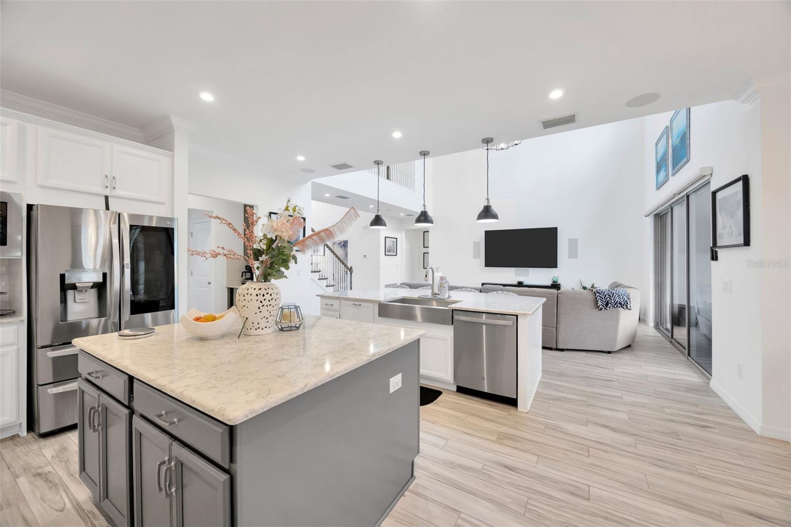 Image 13 of 61 For 7154 Bradbury Cir