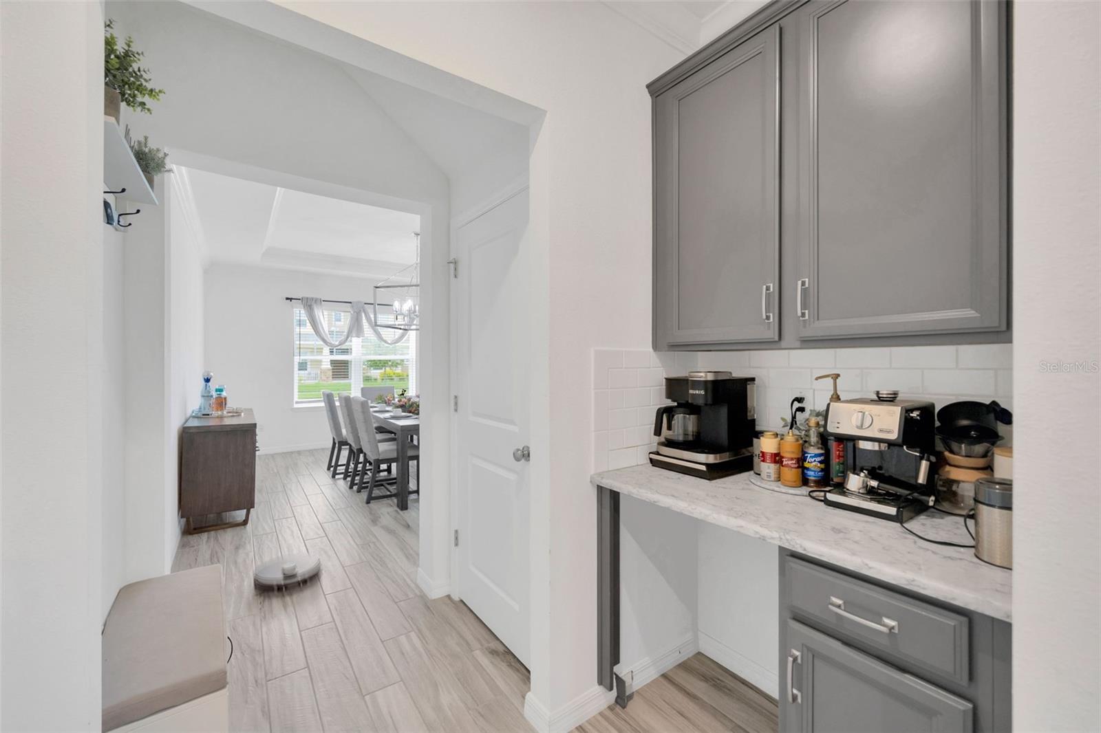 Image 15 of 61 For 7154 Bradbury Cir