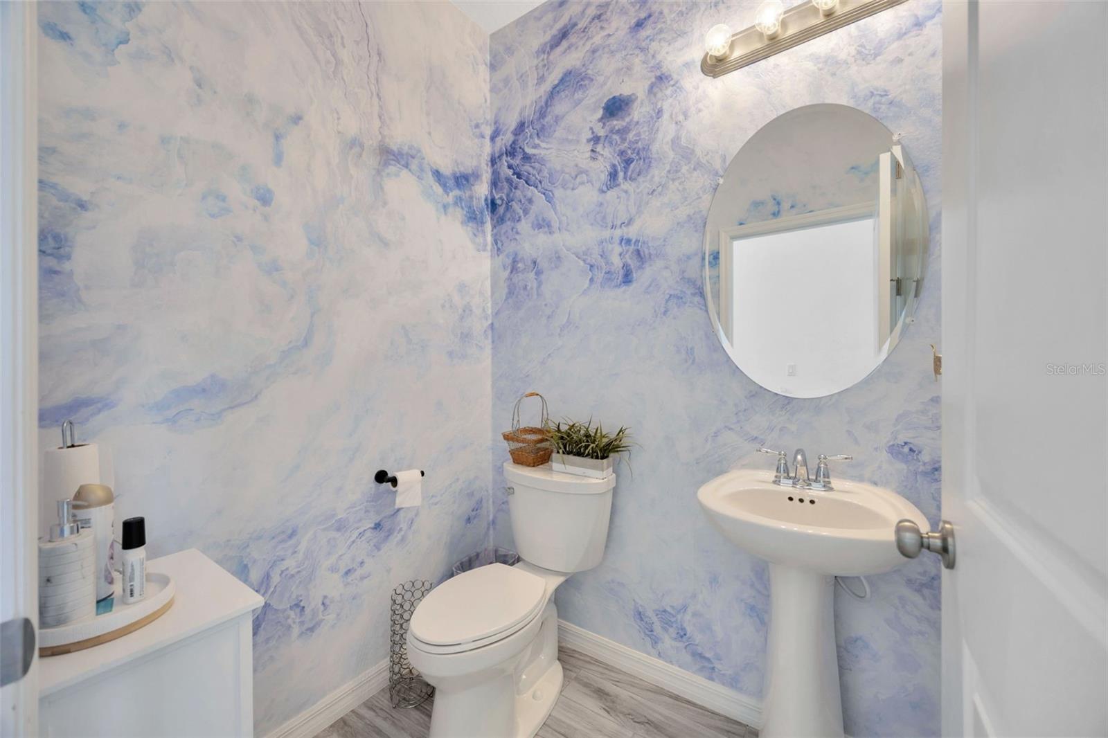 Image 18 of 61 For 7154 Bradbury Cir