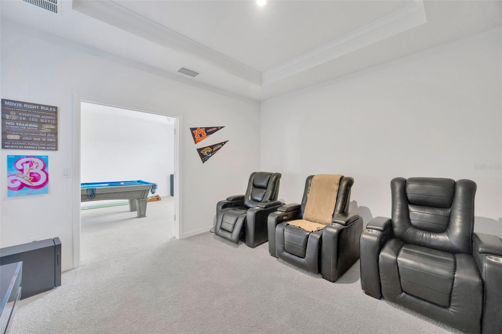 Image 24 of 61 For 7154 Bradbury Cir