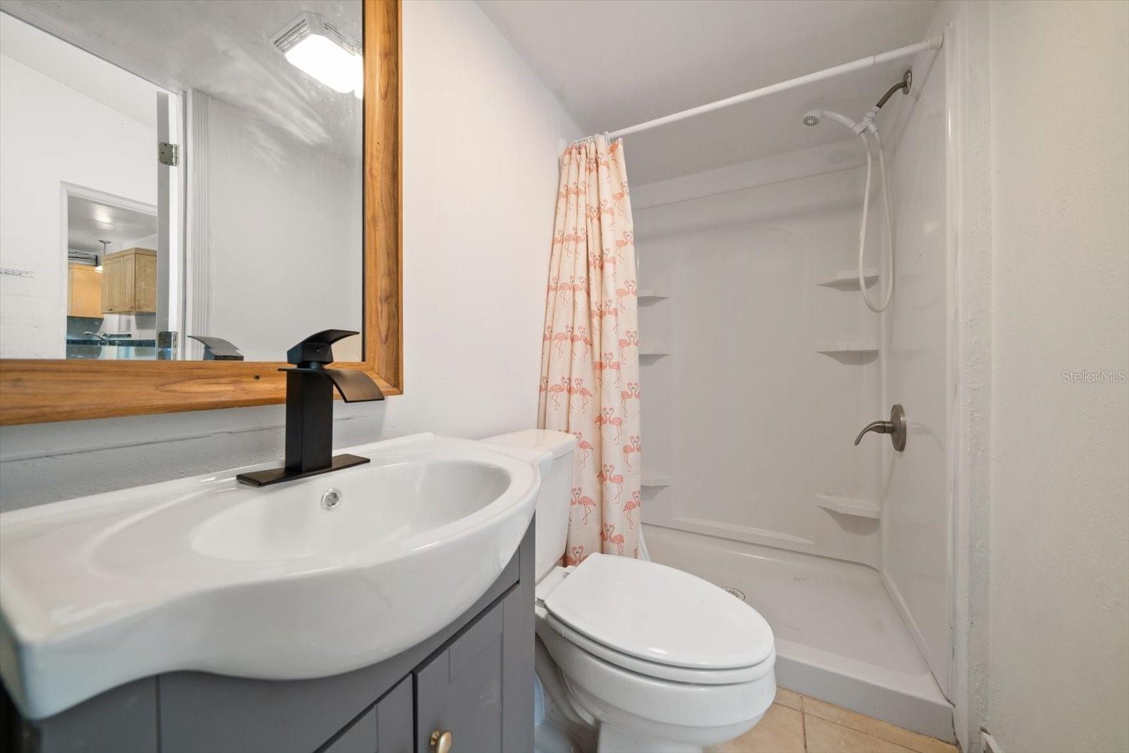 Listing photo id 22 for 1226 Robin Hood Lane