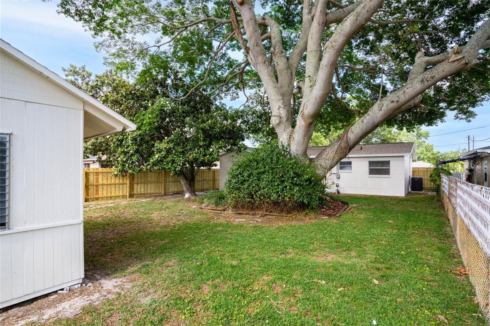 Image 19 of 20 For 4060 29th Street N
