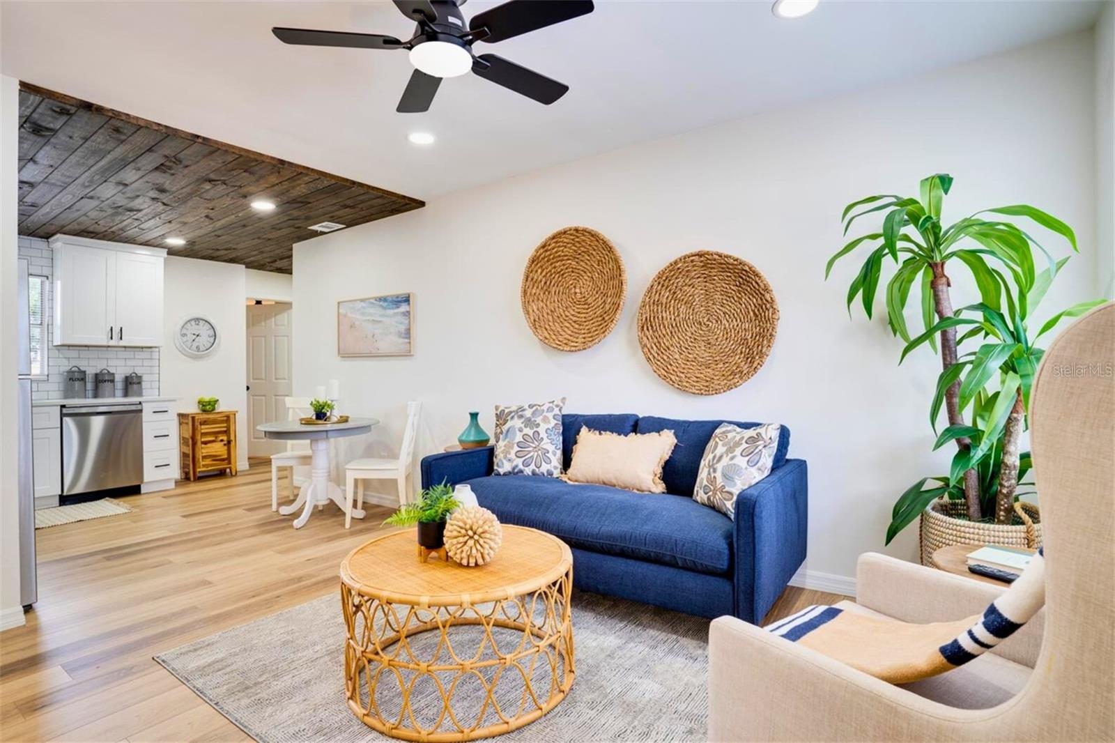 Image 3 of 20 For 4060 29th Street N