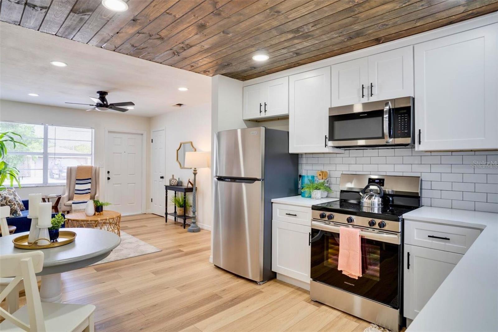 Image 5 of 20 For 4060 29th Street N