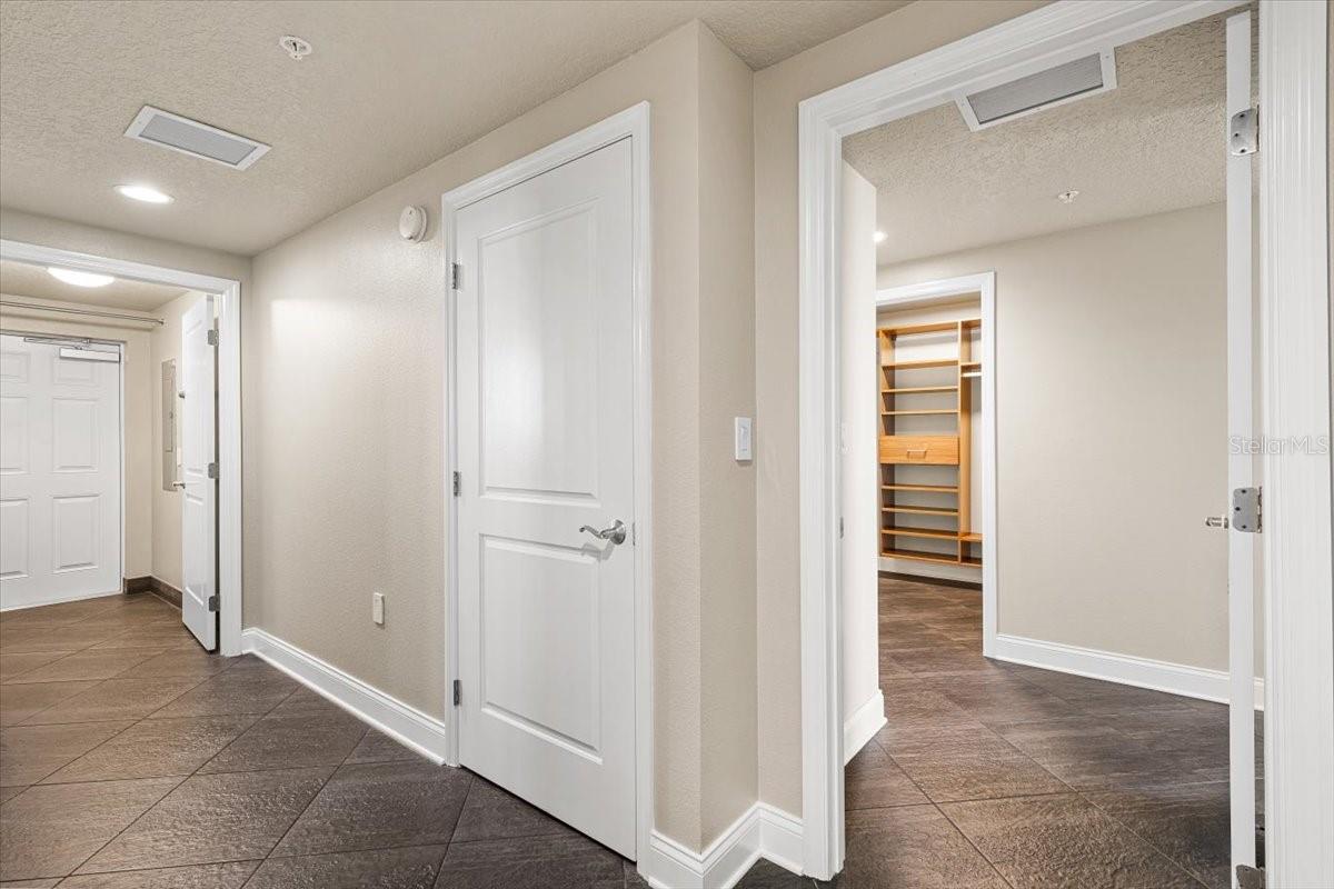 Image 15 of 34 For 10851 Mangrove Cay Lane Ne 1112
