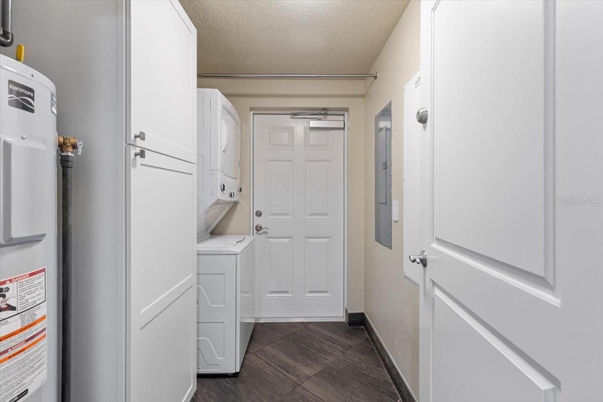 Image 18 of 34 For 10851 Mangrove Cay Lane Ne 1112