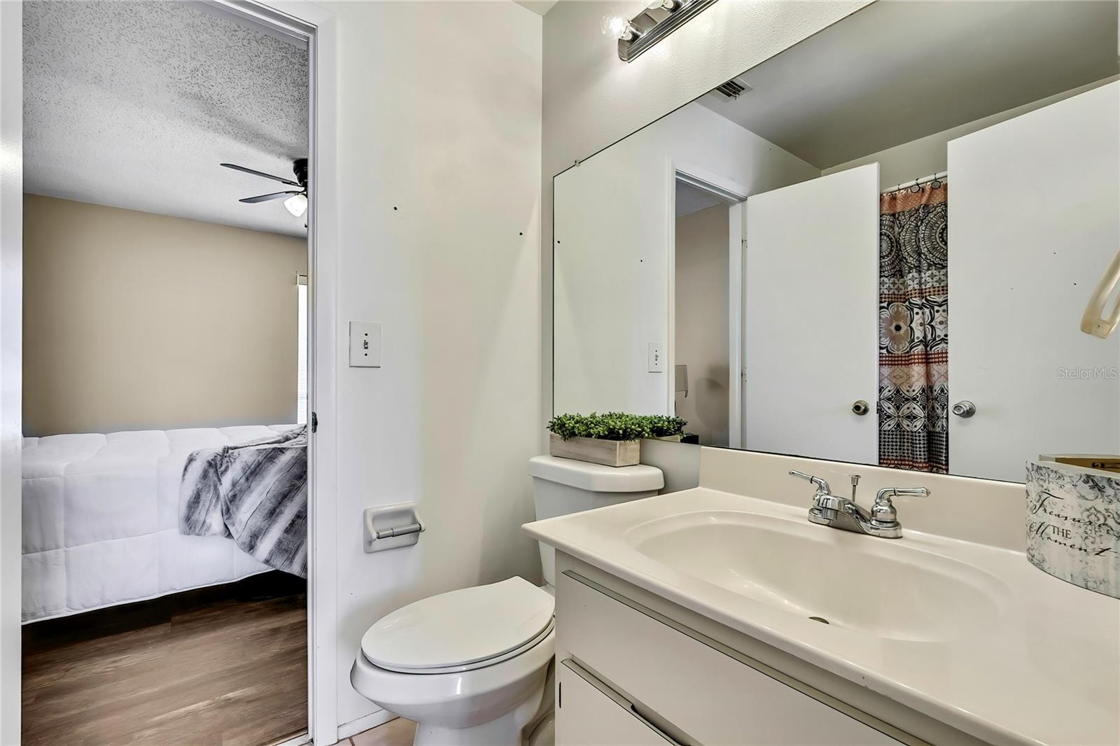 Listing photo id 20 for 11901 Cypress Hill Circle