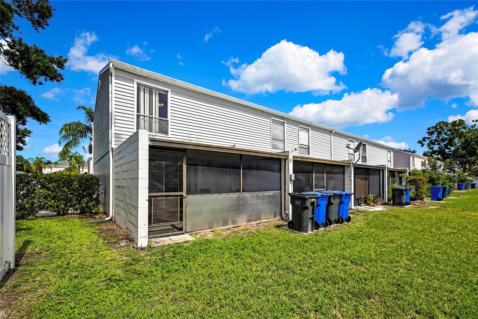 Listing photo id 27 for 11901 Cypress Hill Circle