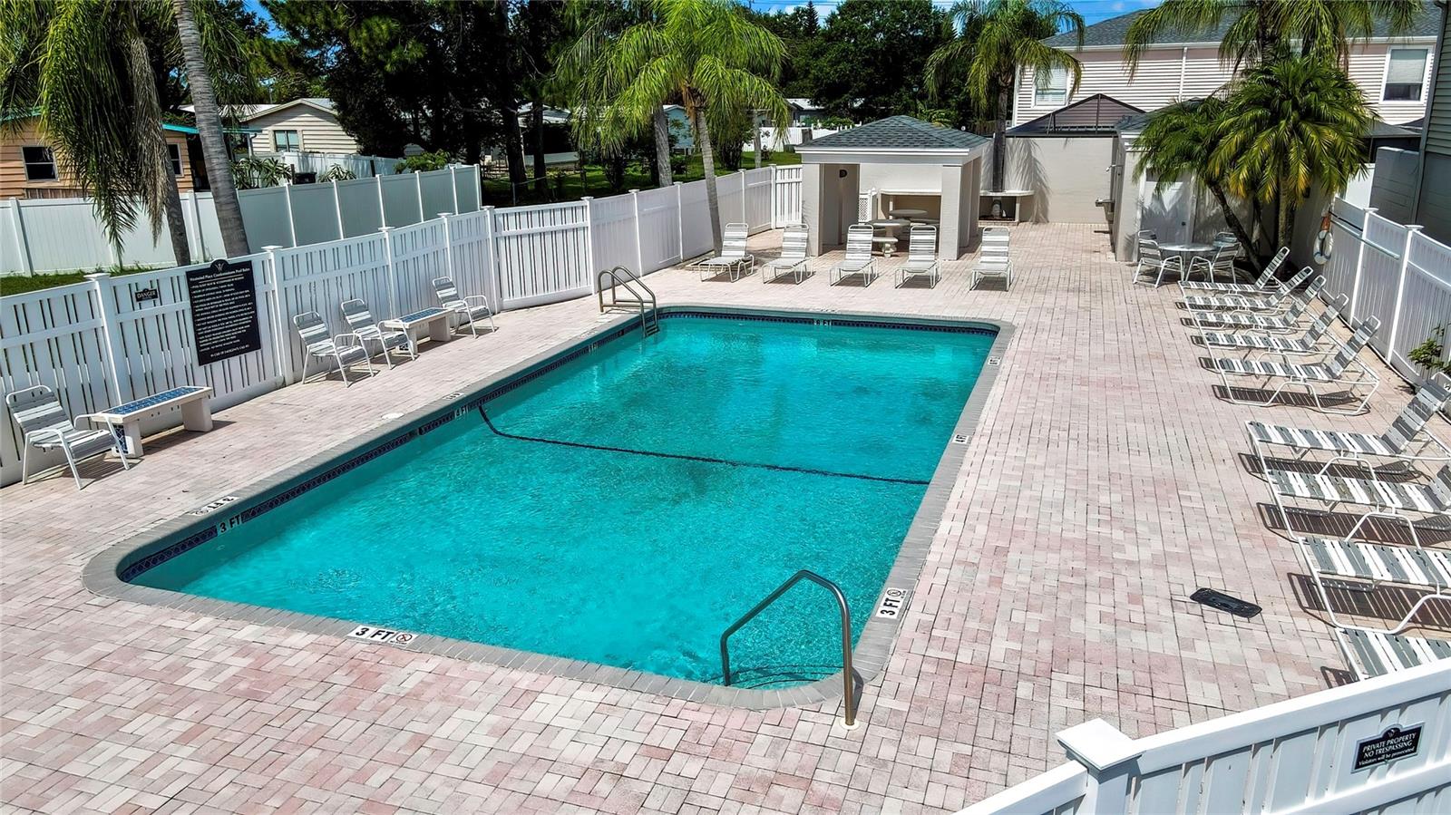 Listing photo id 32 for 11901 Cypress Hill Circle