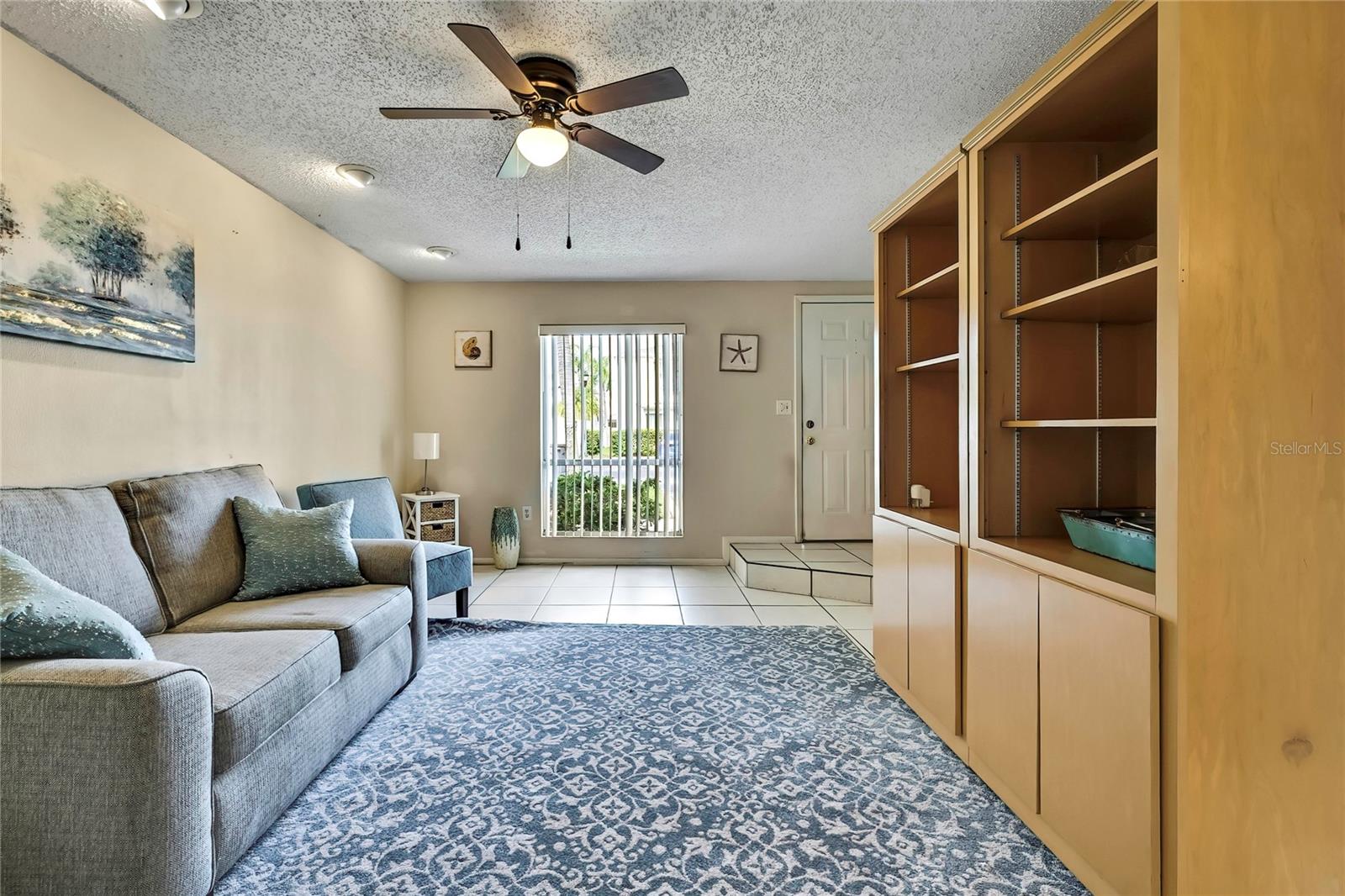 Listing photo id 6 for 11901 Cypress Hill Circle
