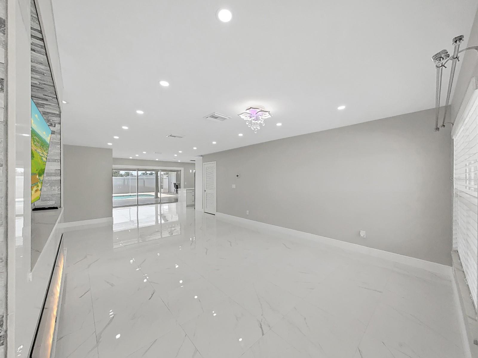 Image 6 of 53 For 4731 Eldorado Drive