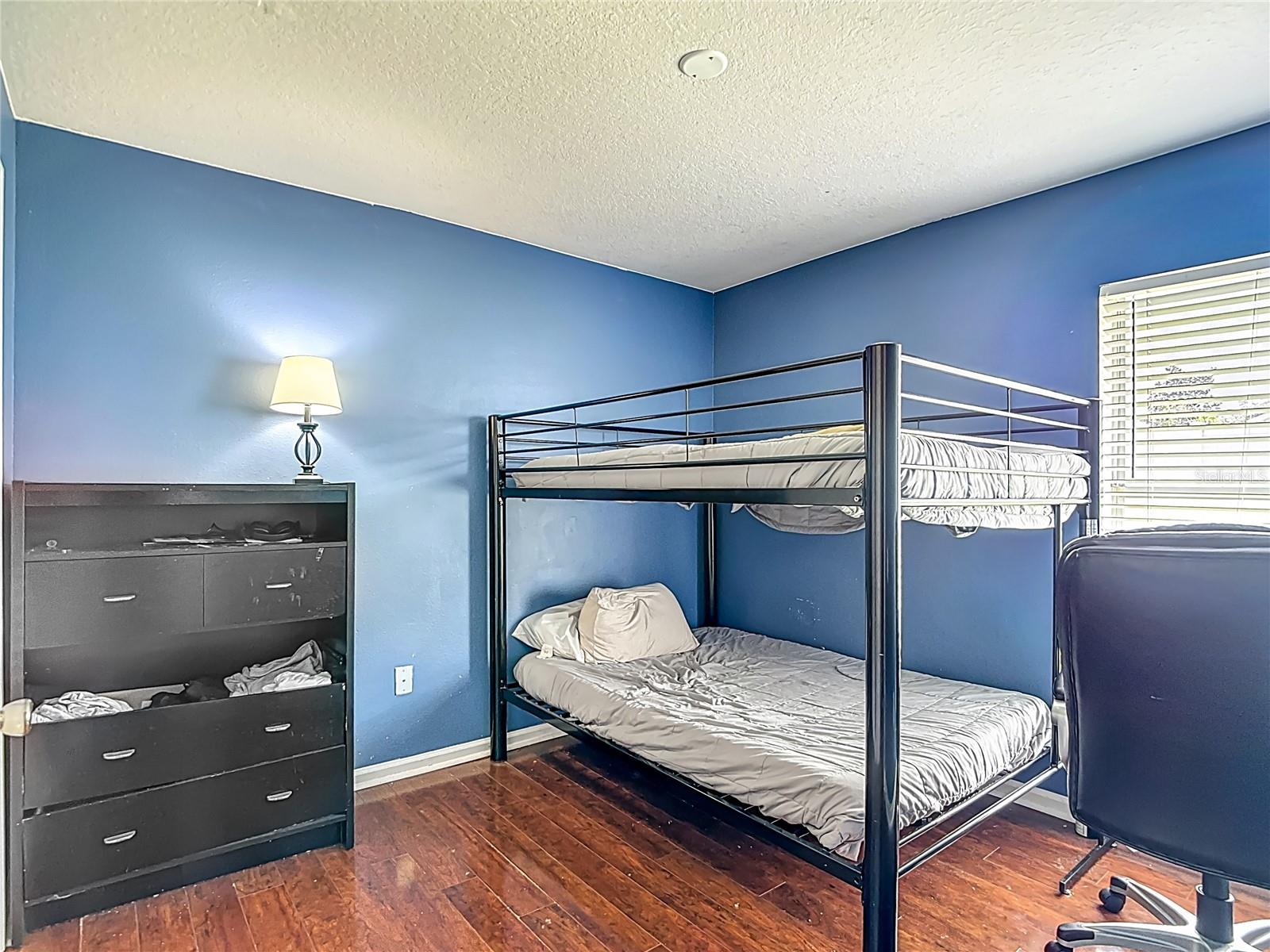 Listing photo id 46 for 30616 Lanesborough Circle