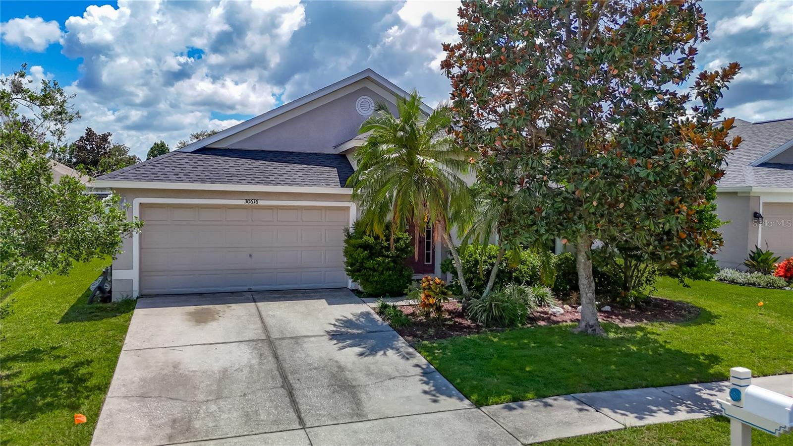 Listing photo id 56 for 30616 Lanesborough Circle