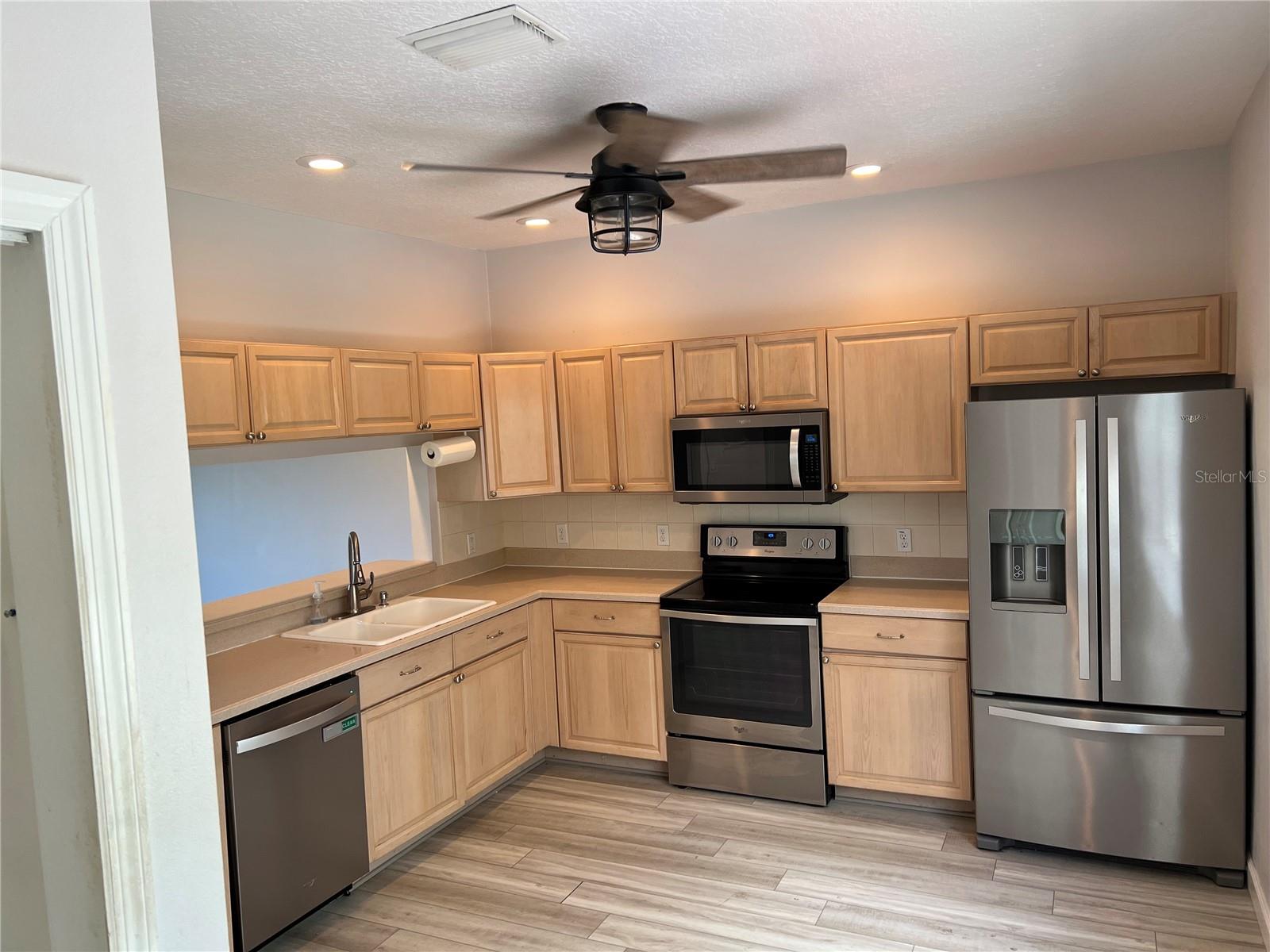 Image 4 of 43 For 556 Ryans Woods Lane