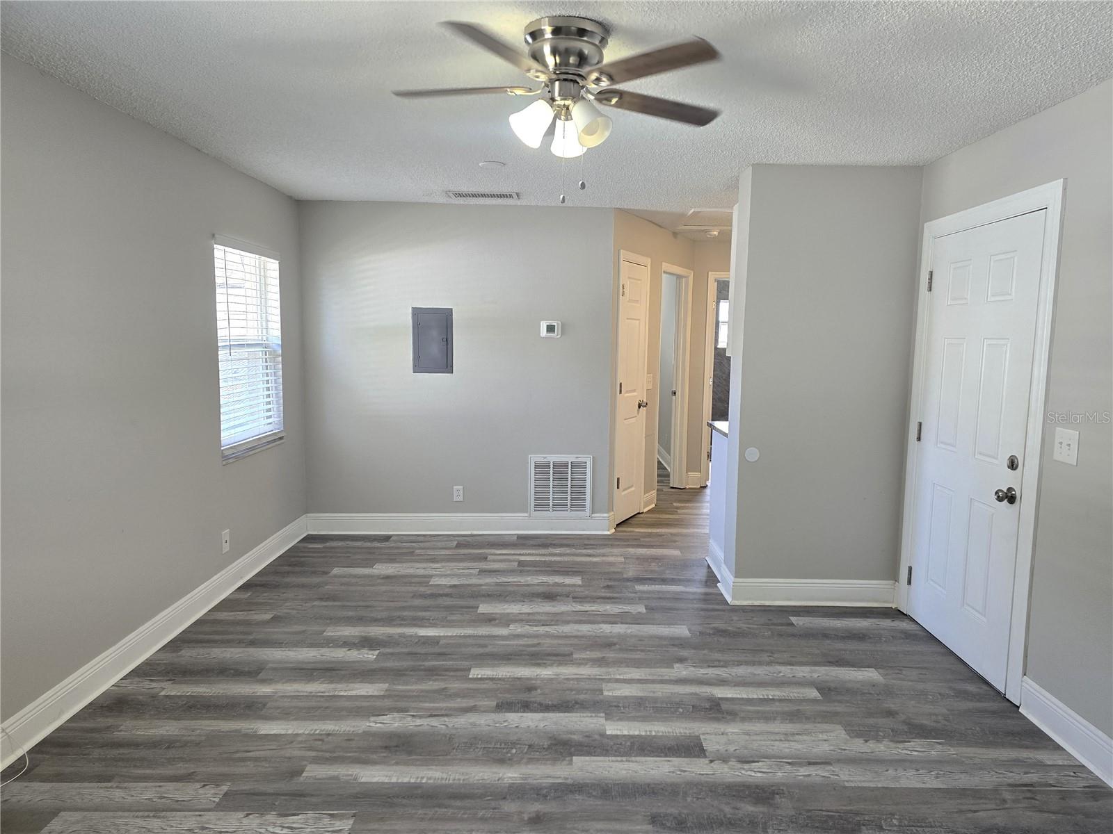 Image 3 of 7 For 107 Clay Avenue 1