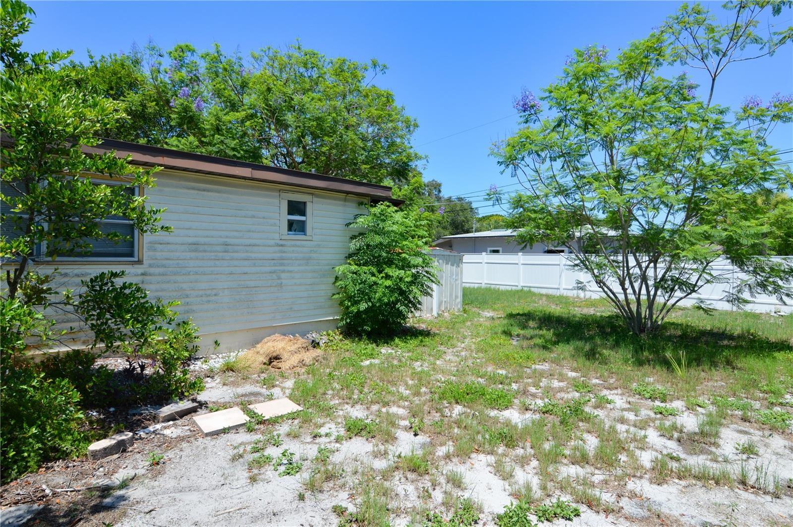 Image 63 of 64 For 146 Orange Avenue N