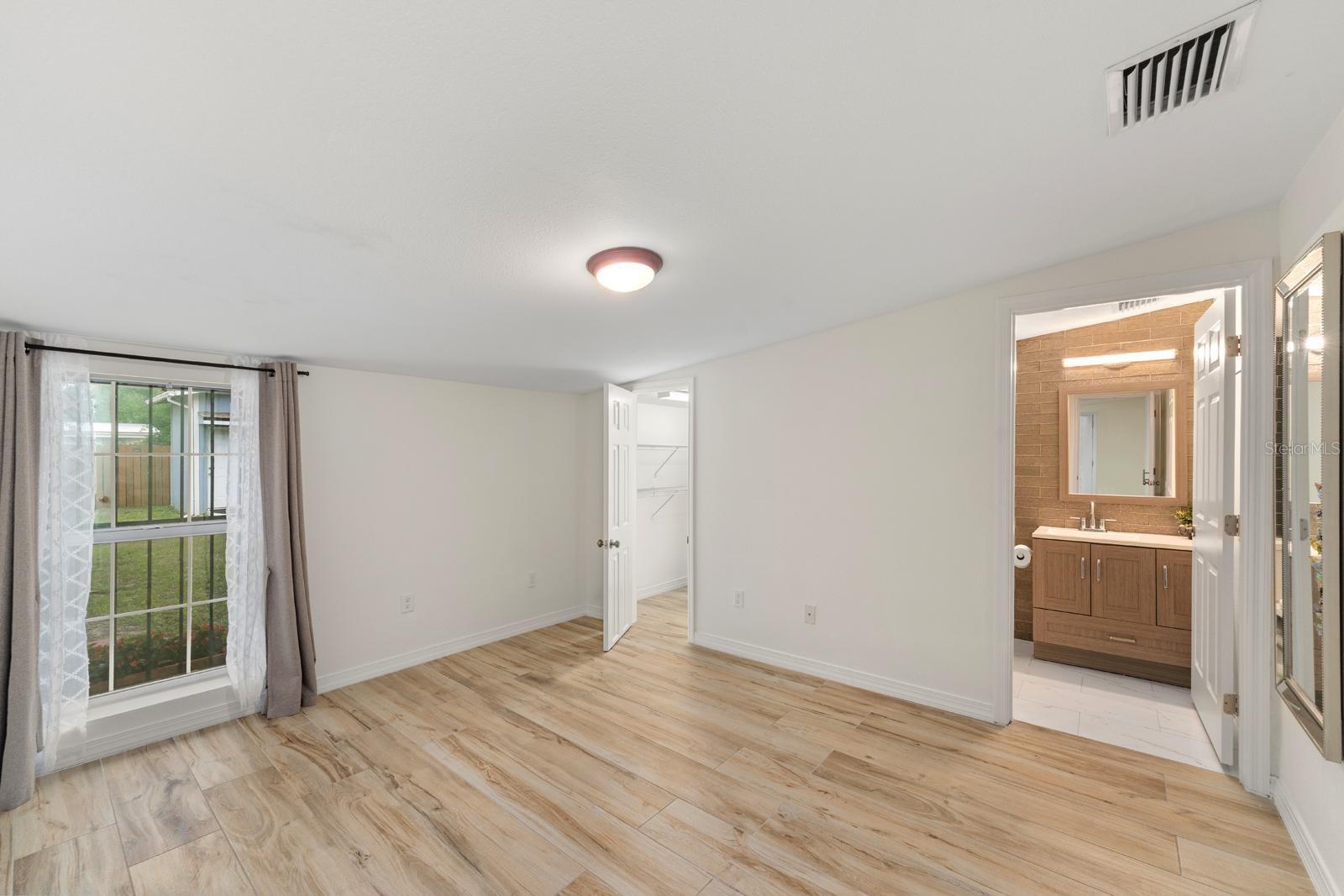Image 18 of 34 For 1905 99th Avenue