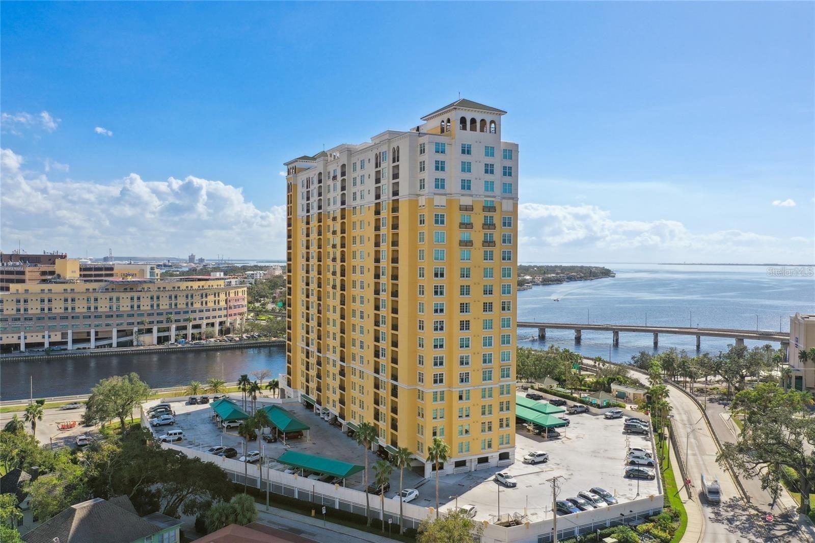 Listing Details for 345 Bayshore Boulevard 911, TAMPA, FL 33606
