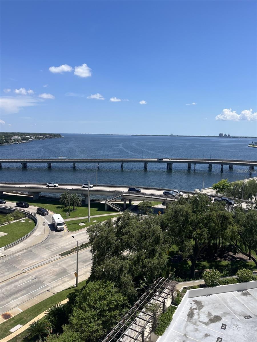 Image 11 of 17 For 345 Bayshore Boulevard 911