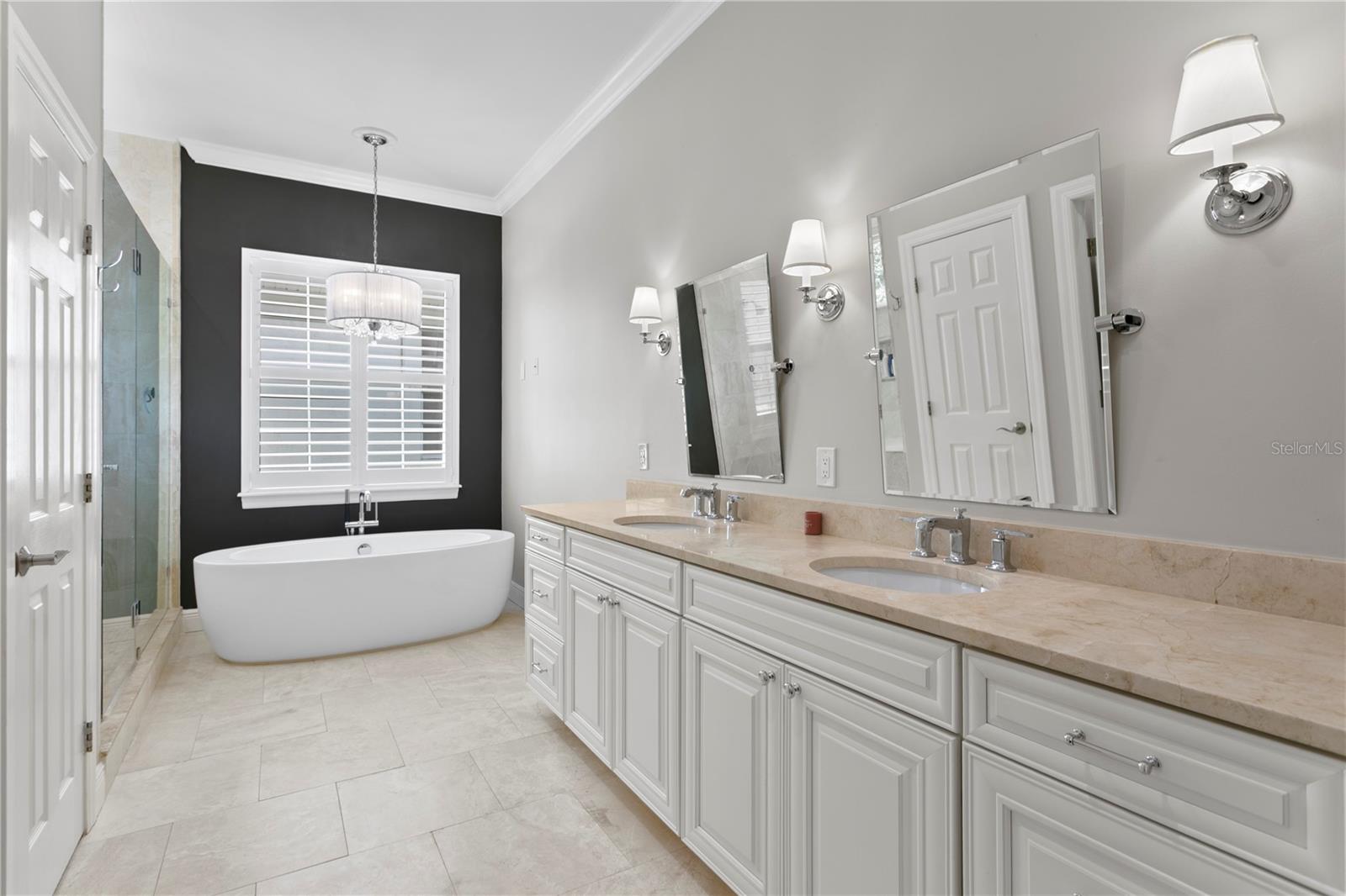 Image 43 of 68 For 945 Harbour Bay Drive