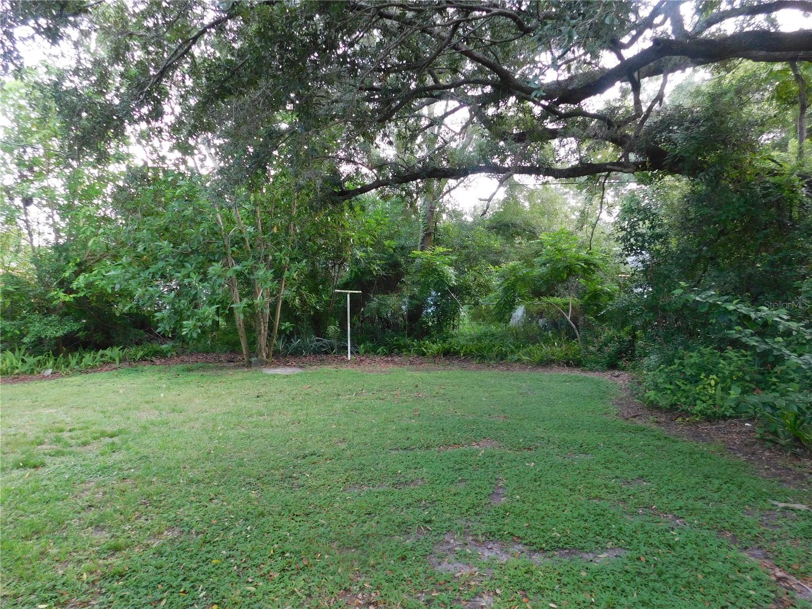 Image 18 of 19 For 507 Francis Boulevard