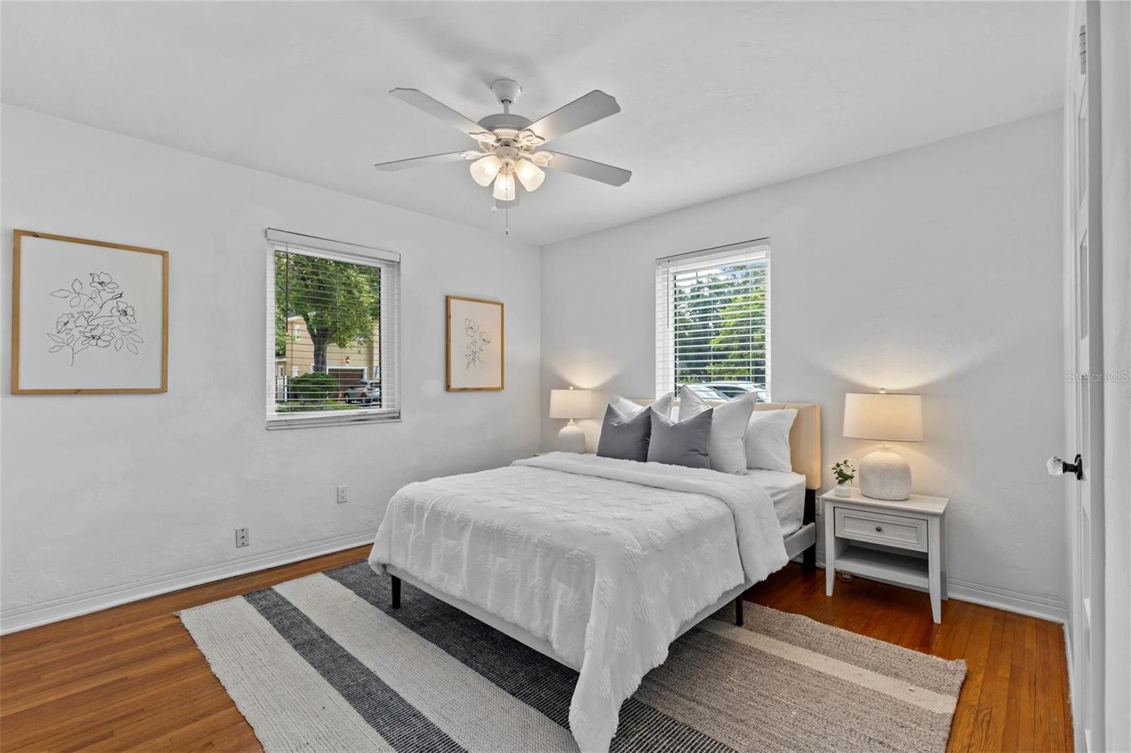 Listing photo id 15 for 3316 San Miguel Street N