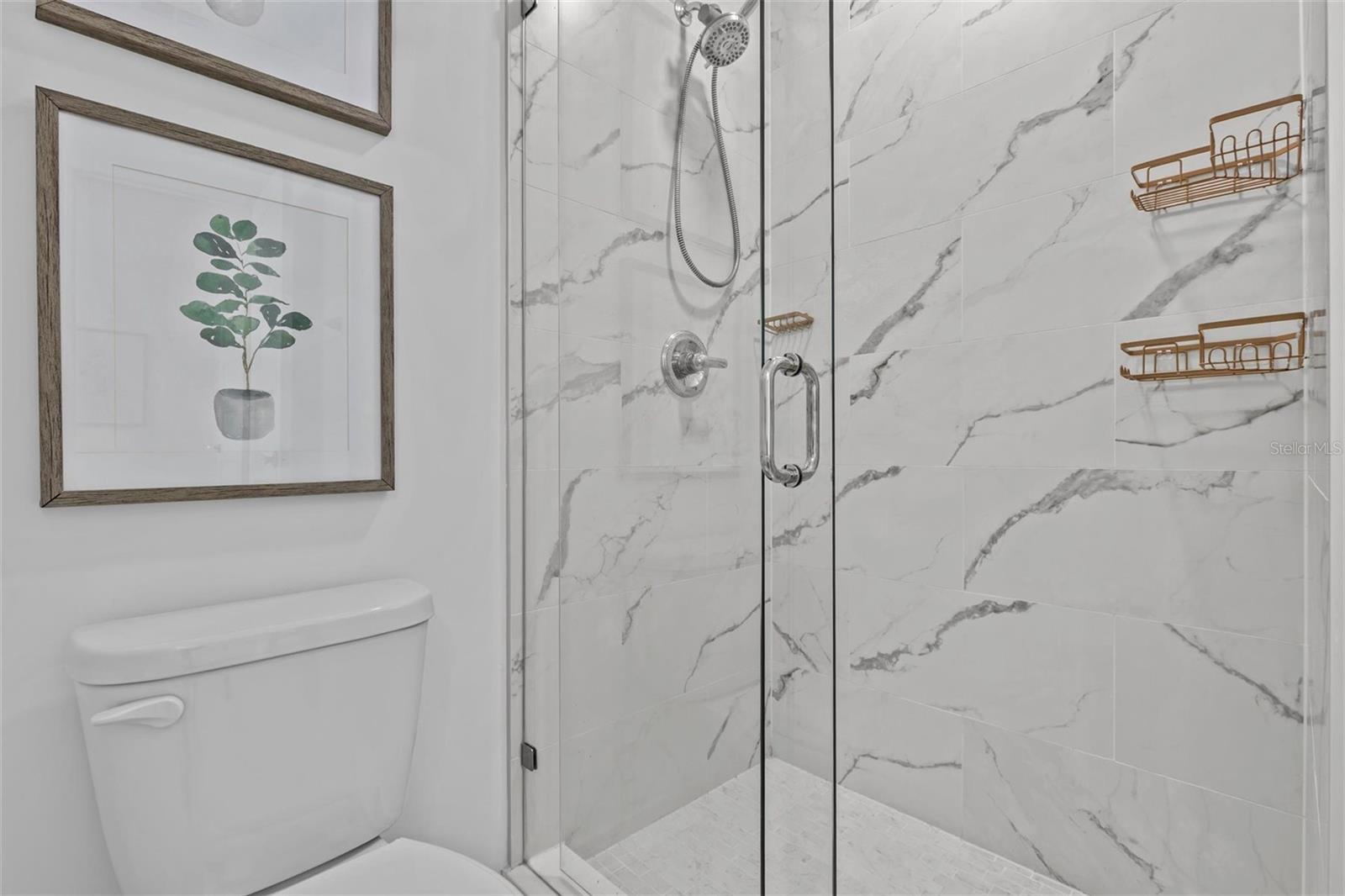 Listing photo id 19 for 3316 San Miguel Street N