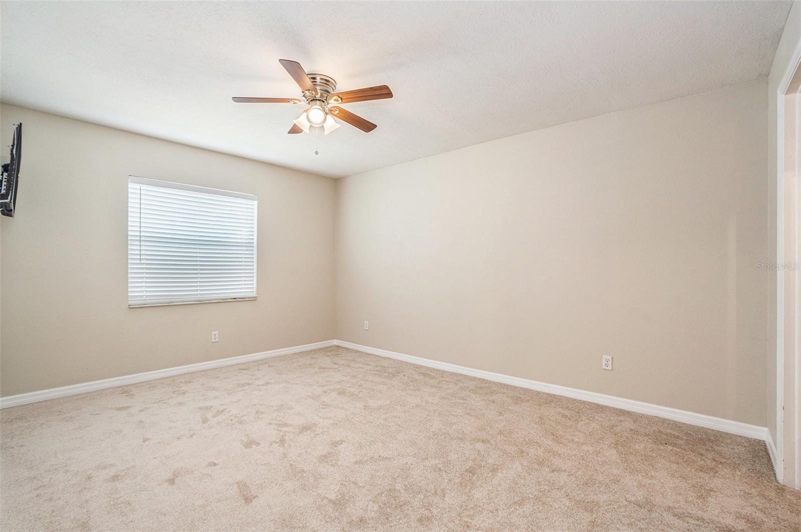 Image 10 of 29 For 6601 Elizabeth Street