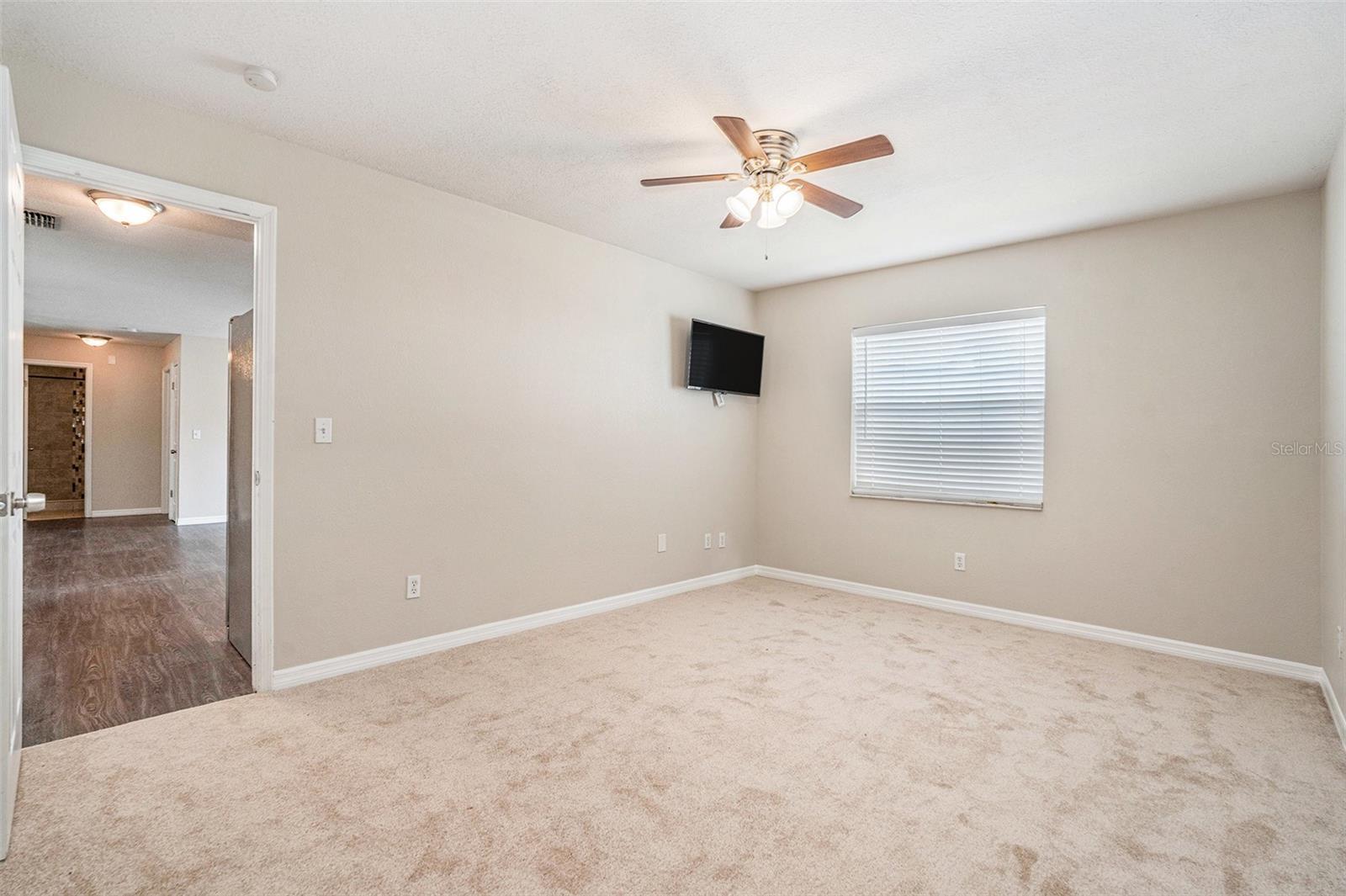 Image 12 of 29 For 6601 Elizabeth Street