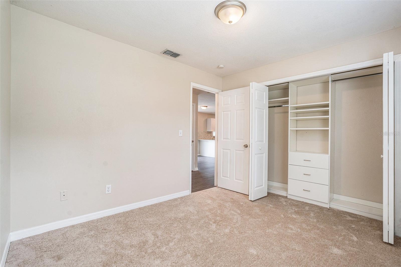 Image 16 of 29 For 6601 Elizabeth Street