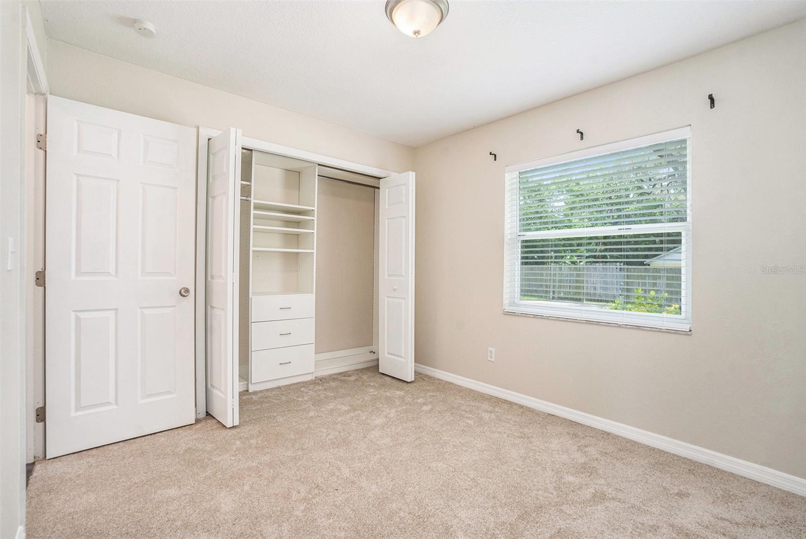 Image 17 of 29 For 6601 Elizabeth Street