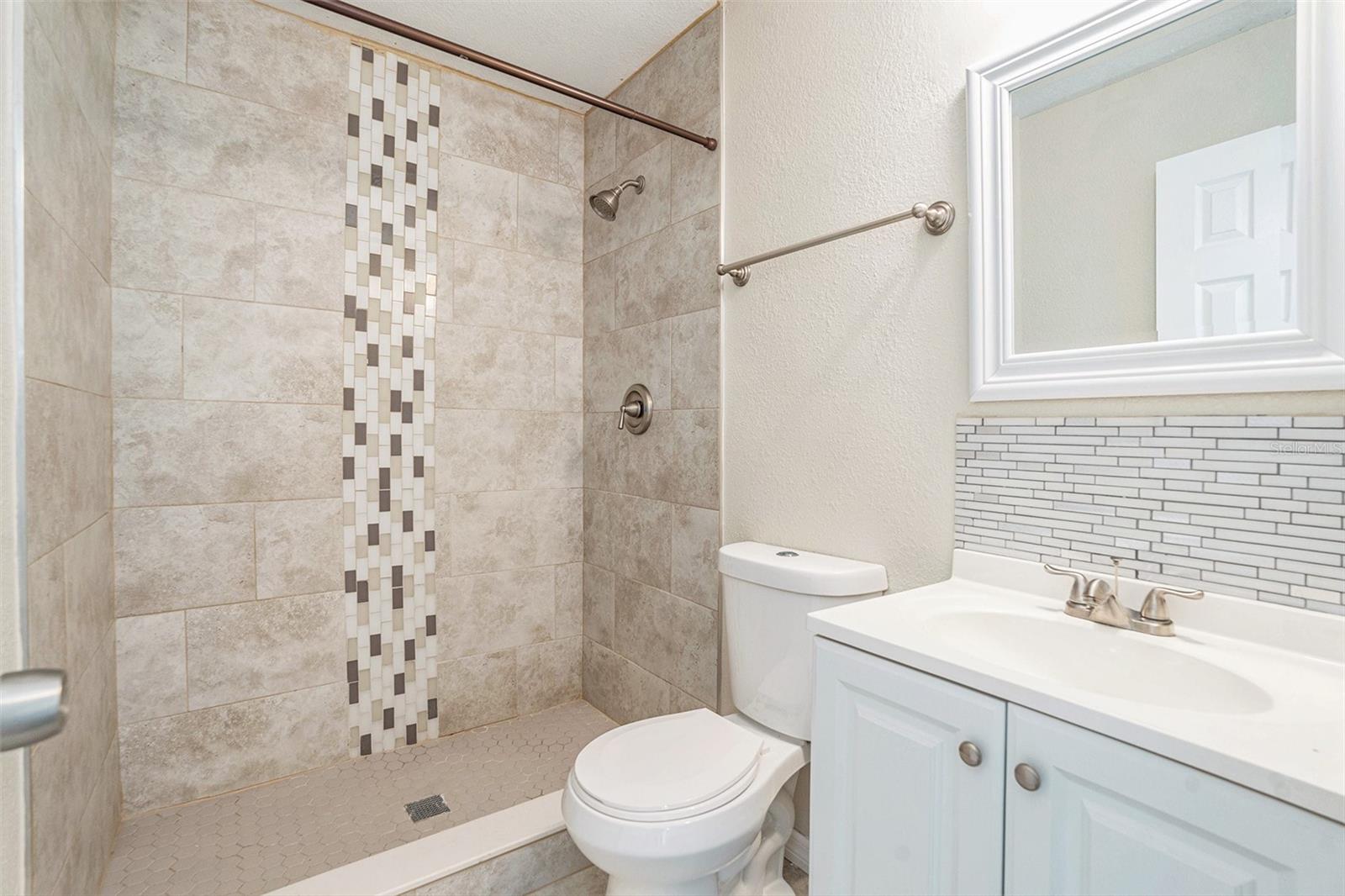 Image 18 of 29 For 6601 Elizabeth Street
