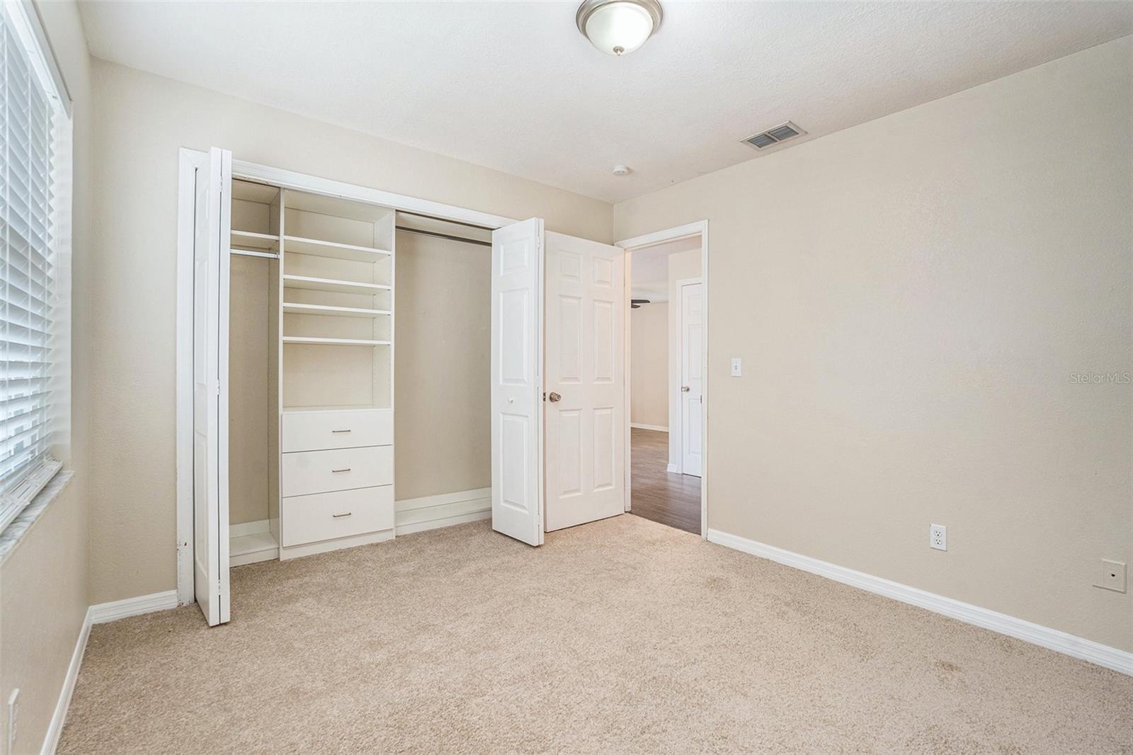 Image 20 of 29 For 6601 Elizabeth Street