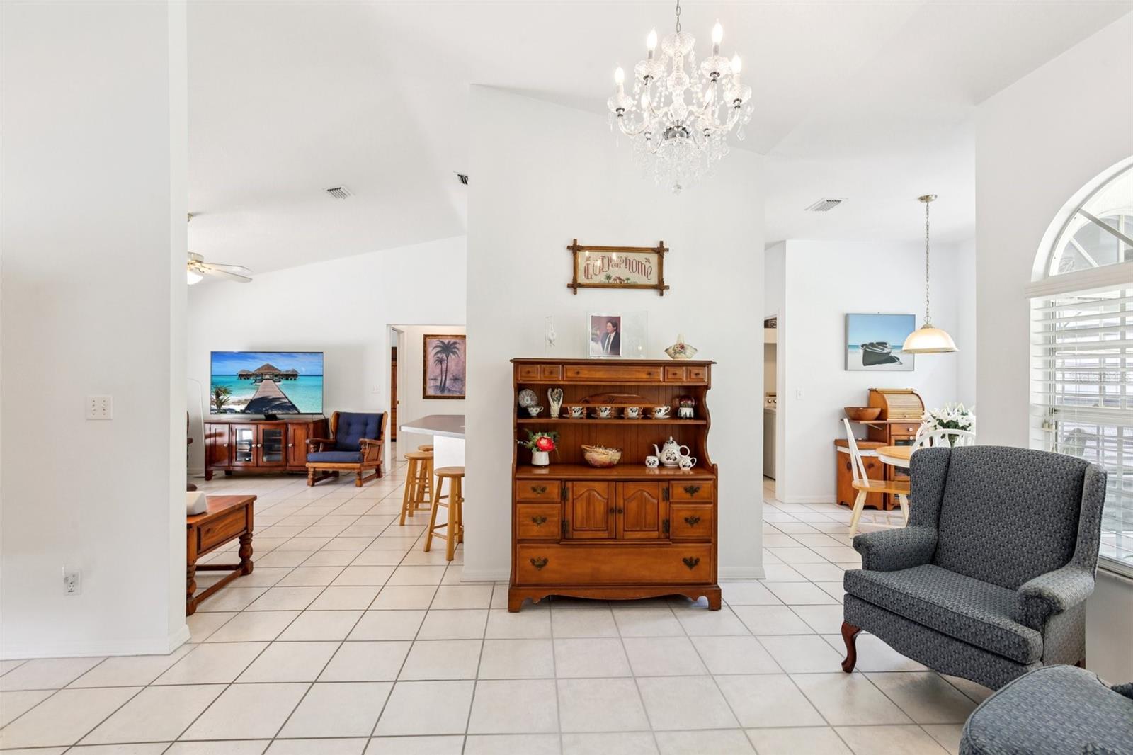 Image 10 of 65 For 8229 Quail Hollow Boulevard