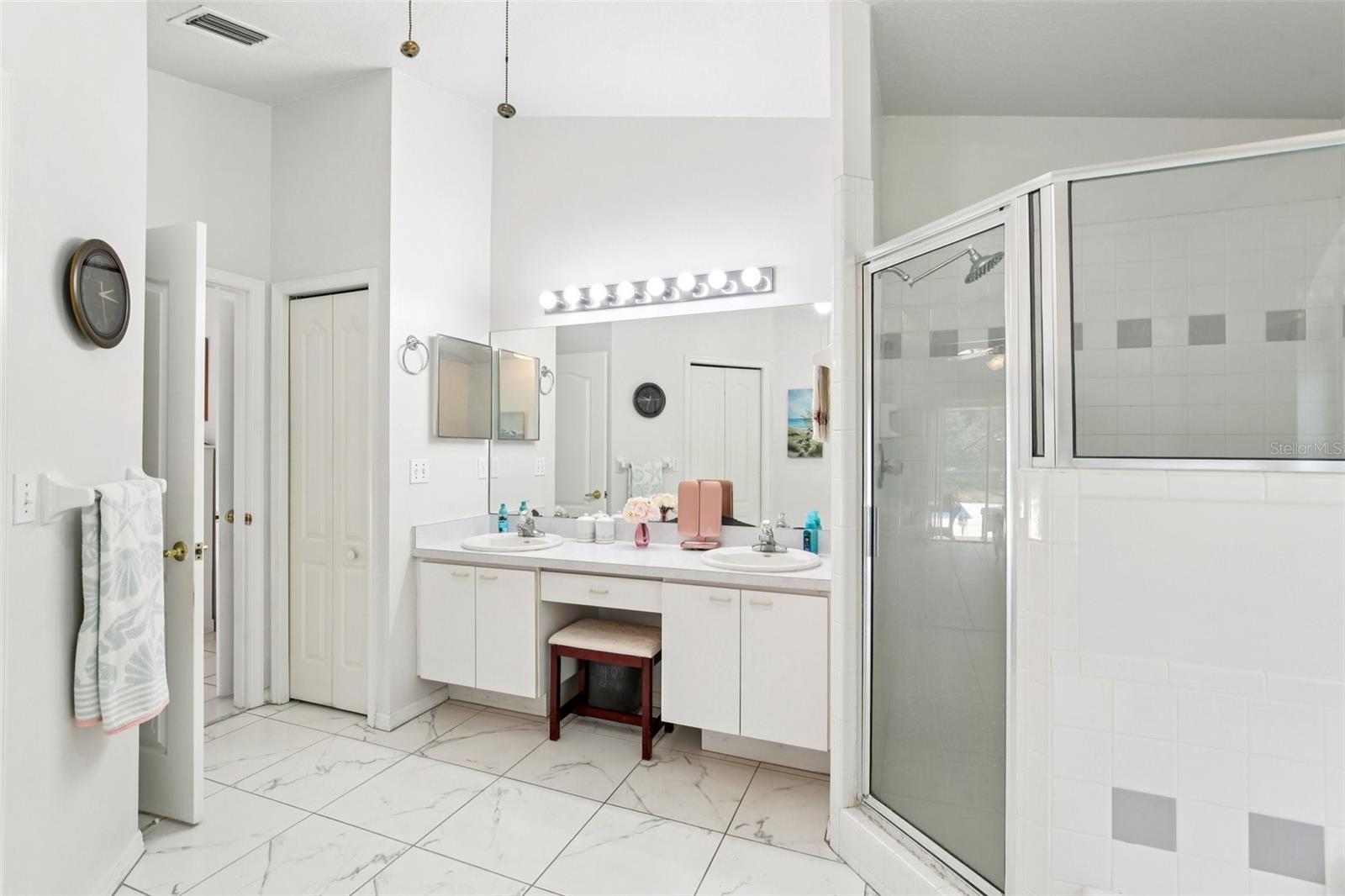 Image 24 of 65 For 8229 Quail Hollow Boulevard