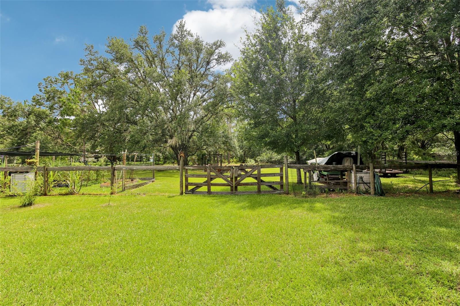 Image 43 of 65 For 8229 Quail Hollow Boulevard