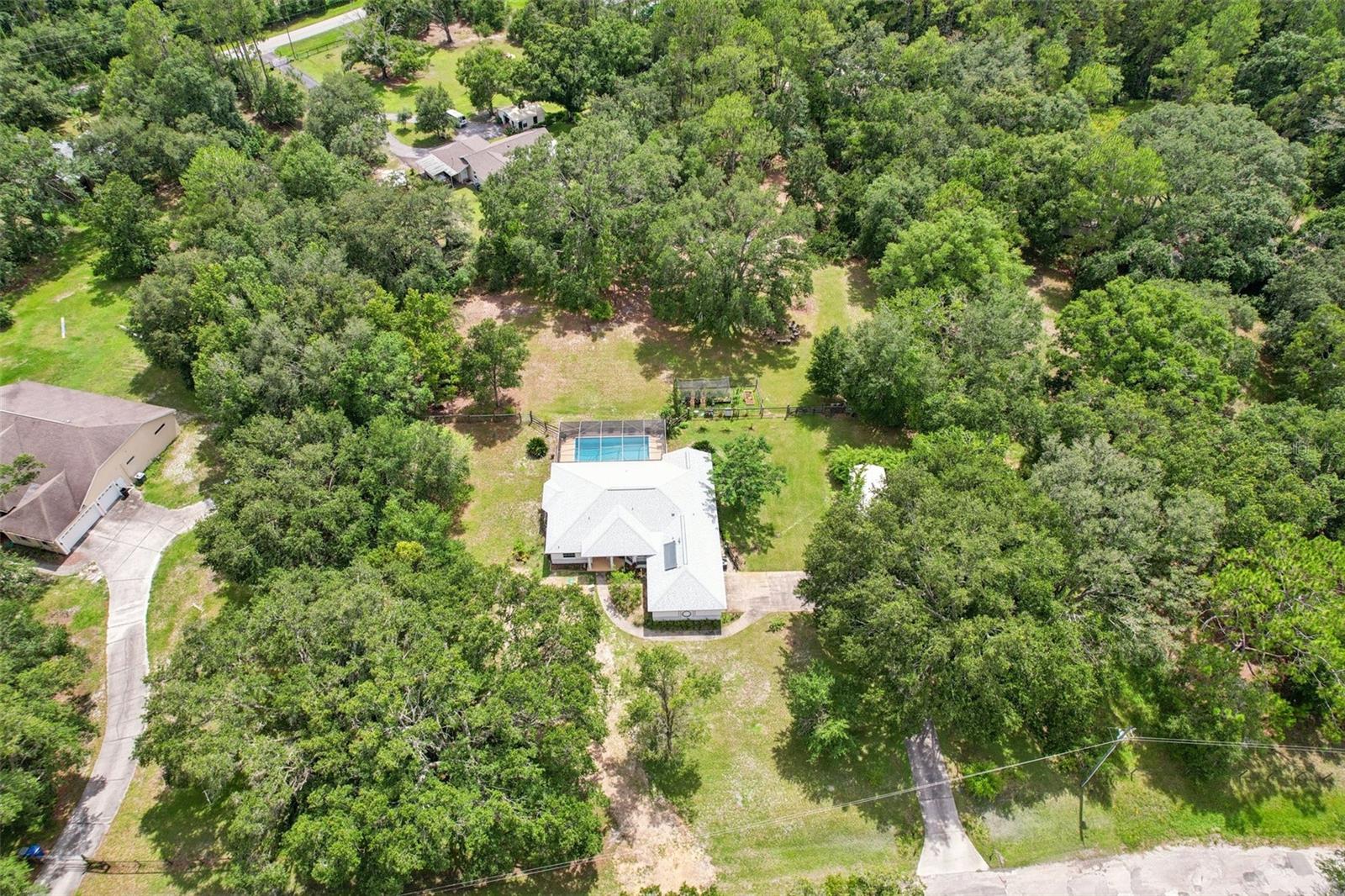 Image 5 of 65 For 8229 Quail Hollow Boulevard