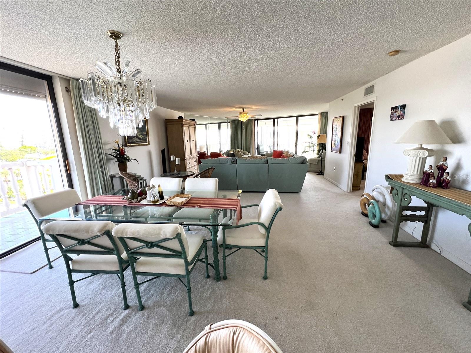 Image 11 of 62 For 6650 Sunset Way 502