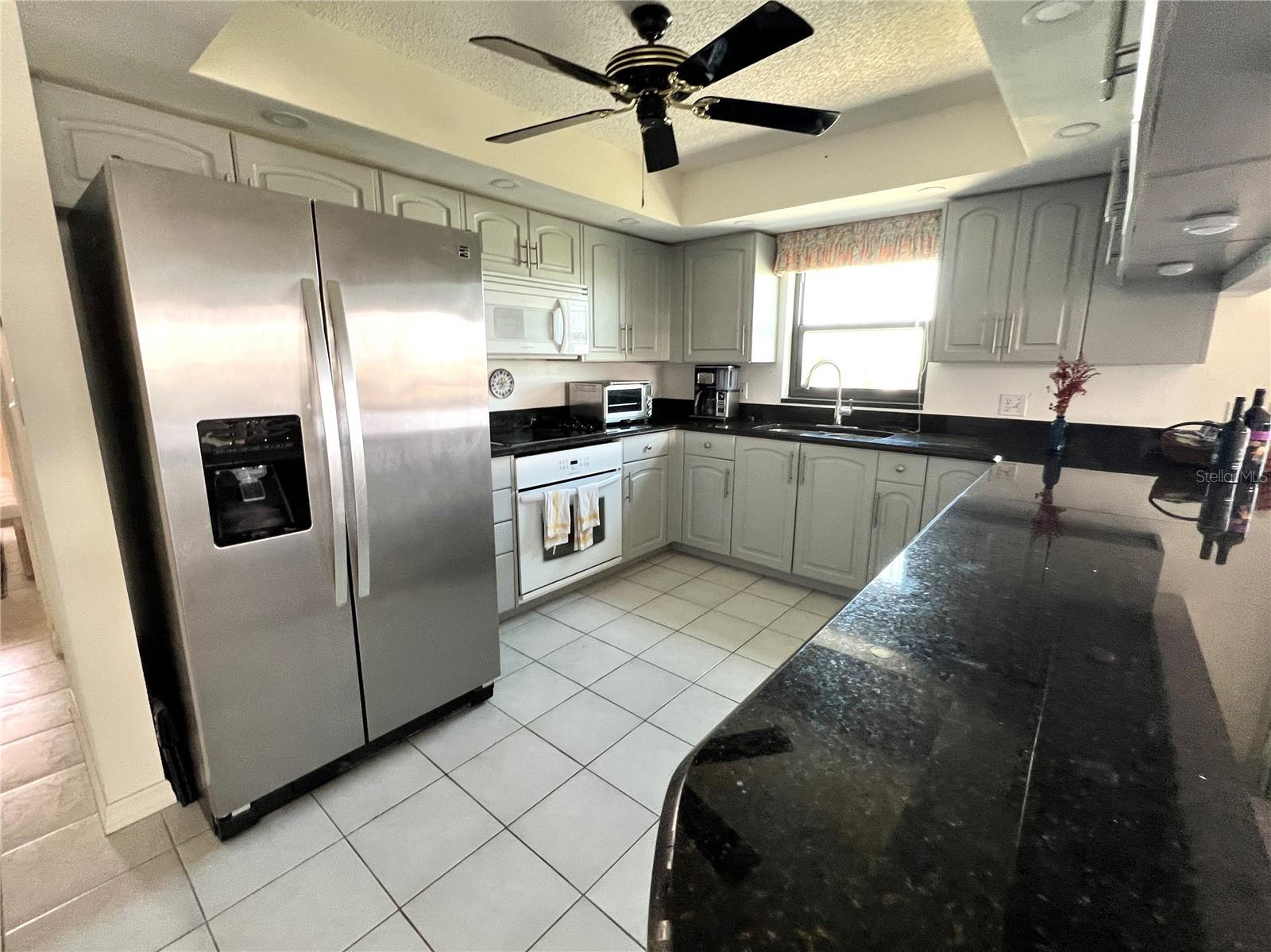 Image 15 of 62 For 6650 Sunset Way 502